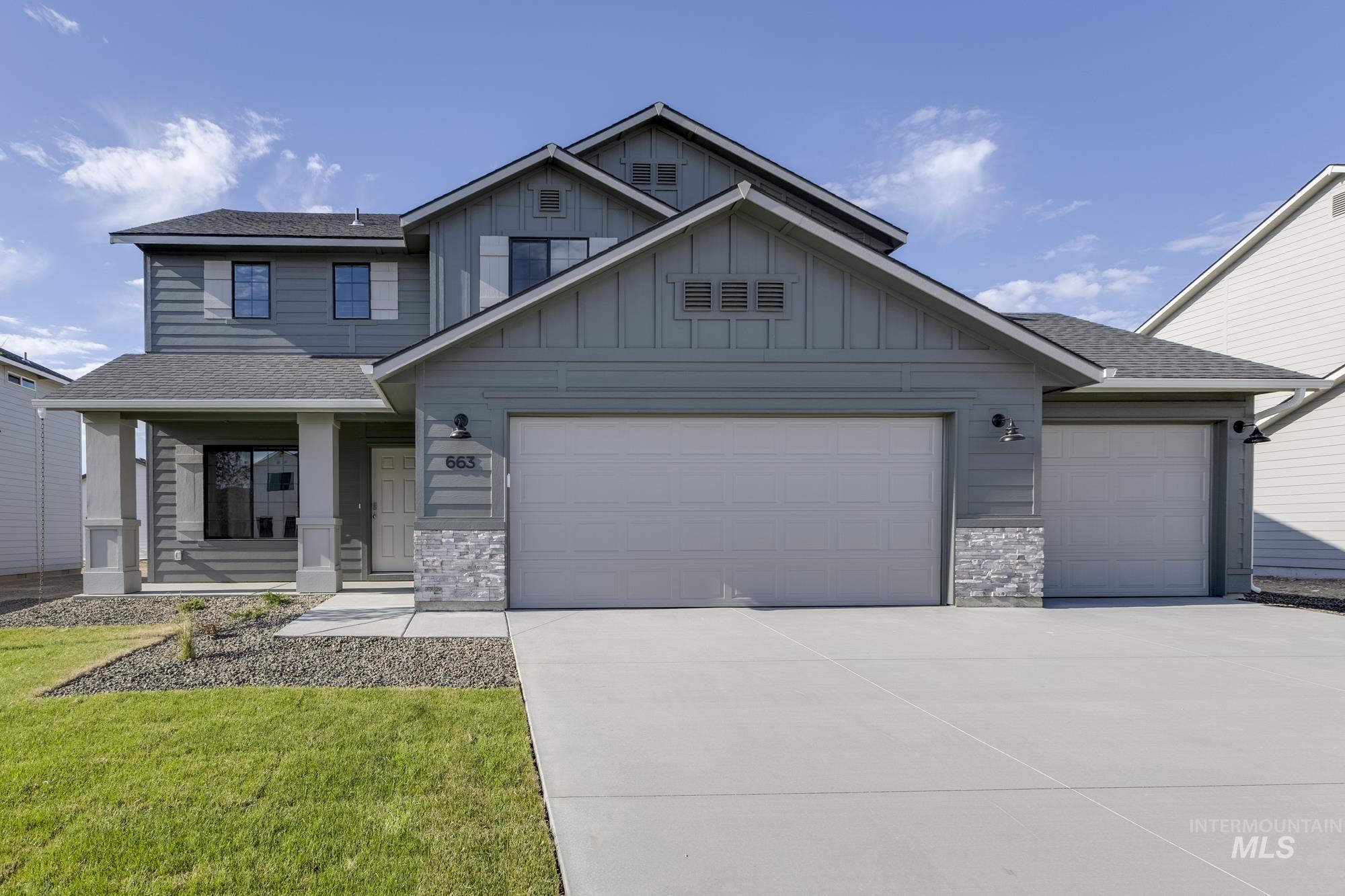 663 W Striped Owl St Property Photo 1