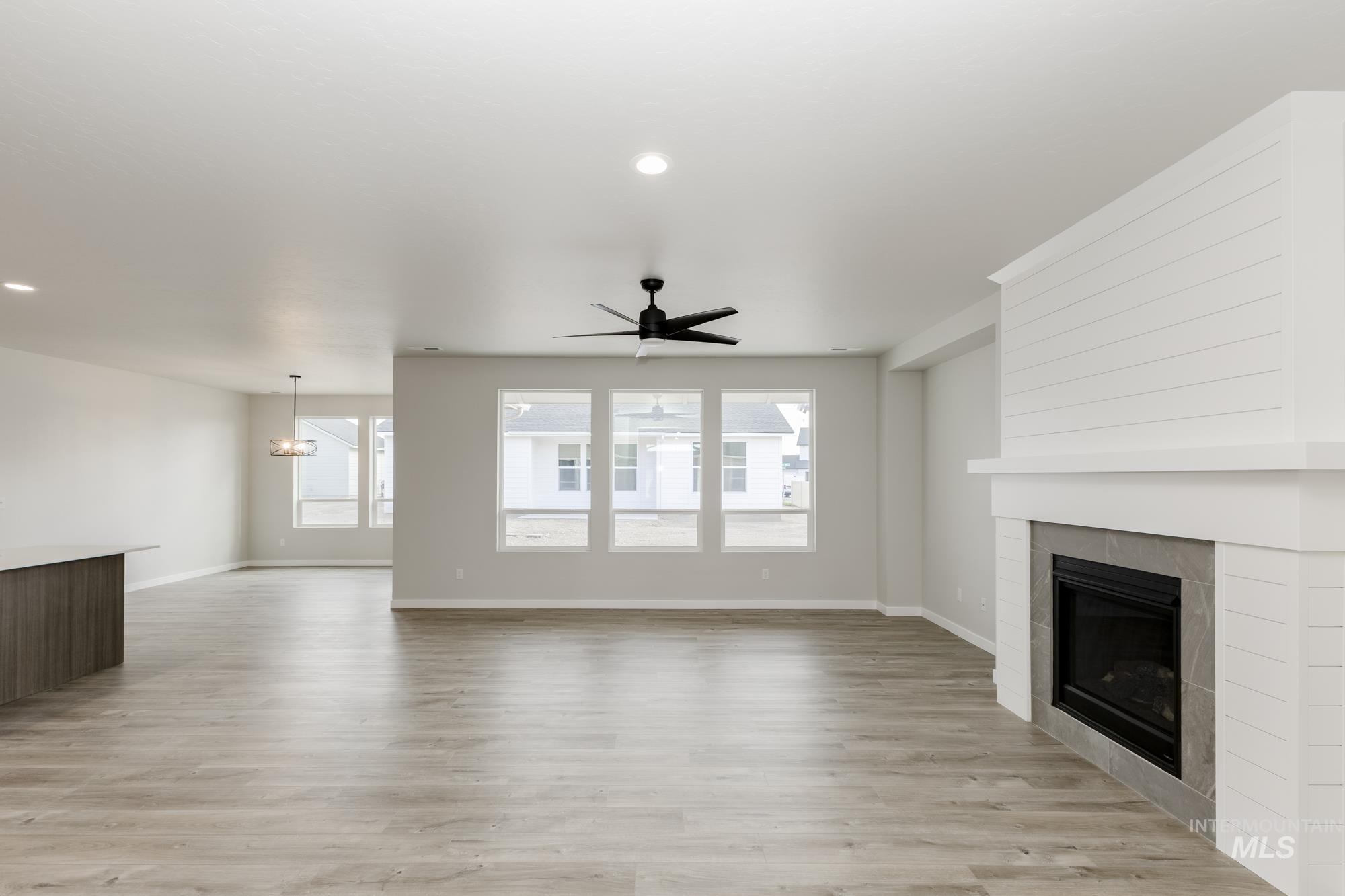 612 W Striped Owl St Property Photo 9