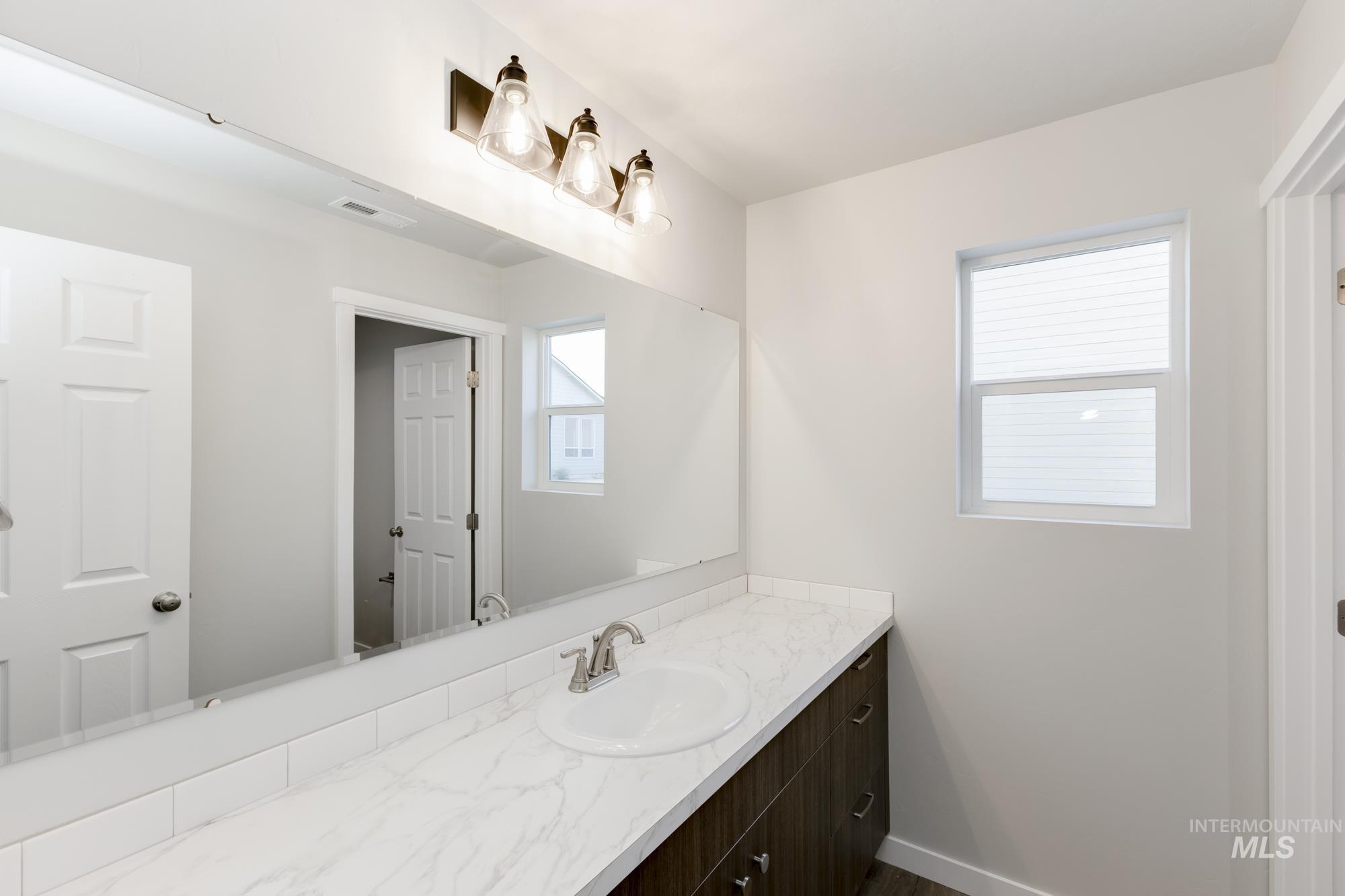 612 W Striped Owl St Property Photo 14