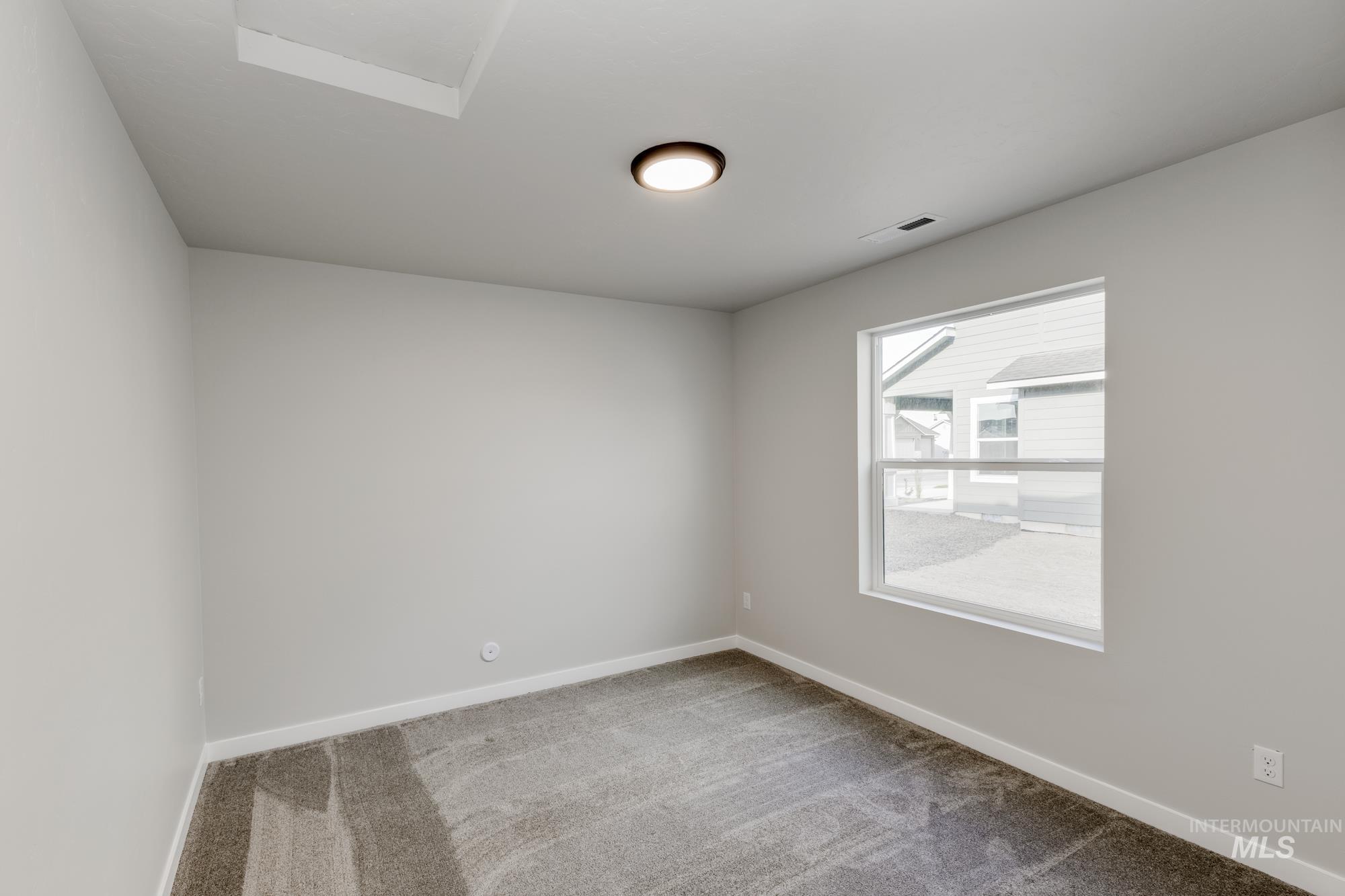 612 W Striped Owl St Property Photo 15