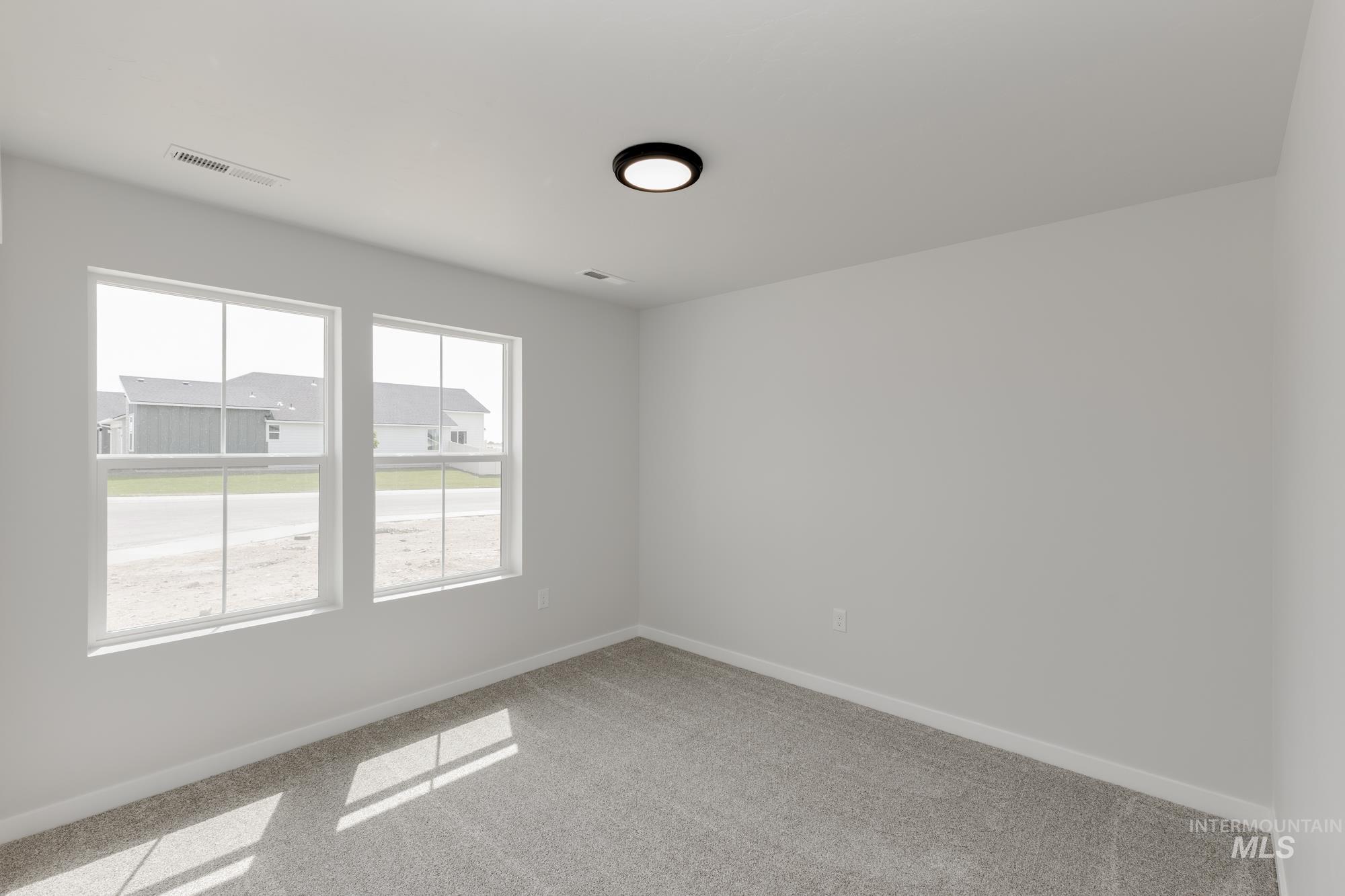 6825 S Old Farm Ave Property Photo 10