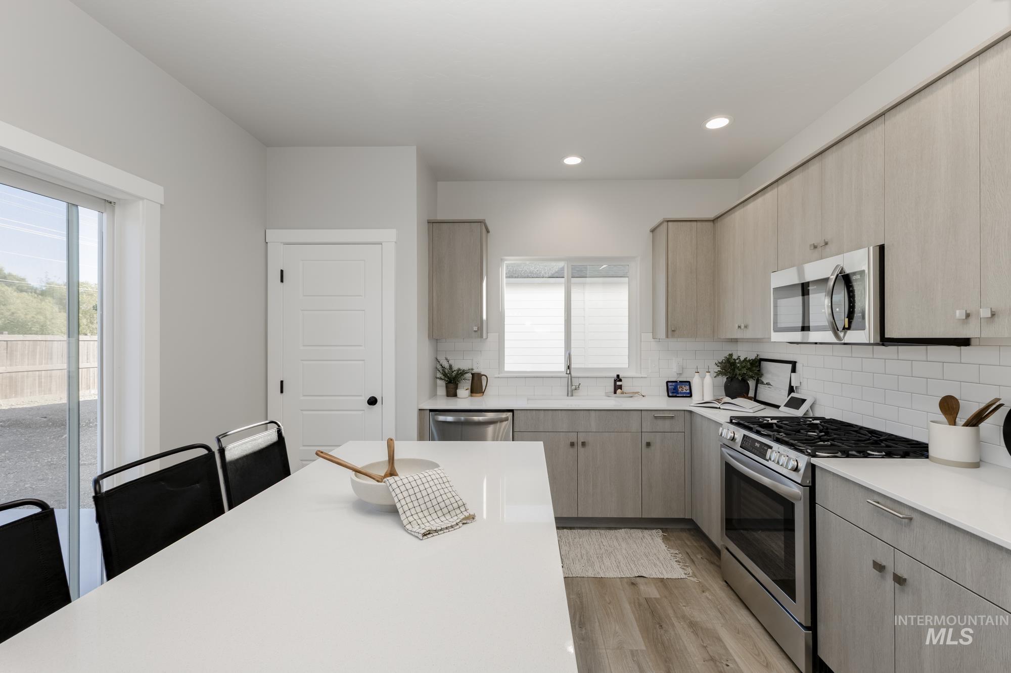 10120 W La Jolla Ct Property Photo 12