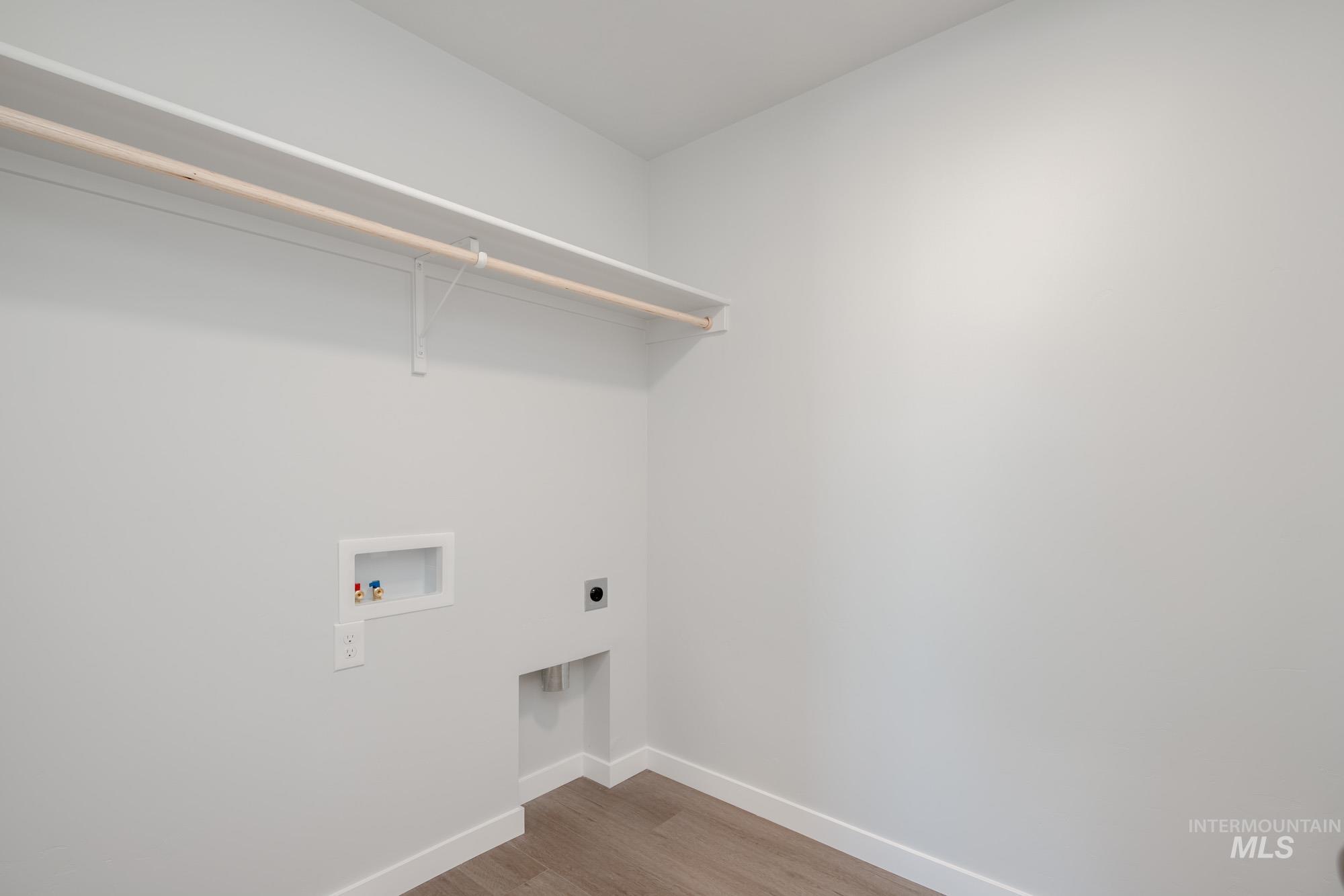 13719 Higley Court Property Photo 17