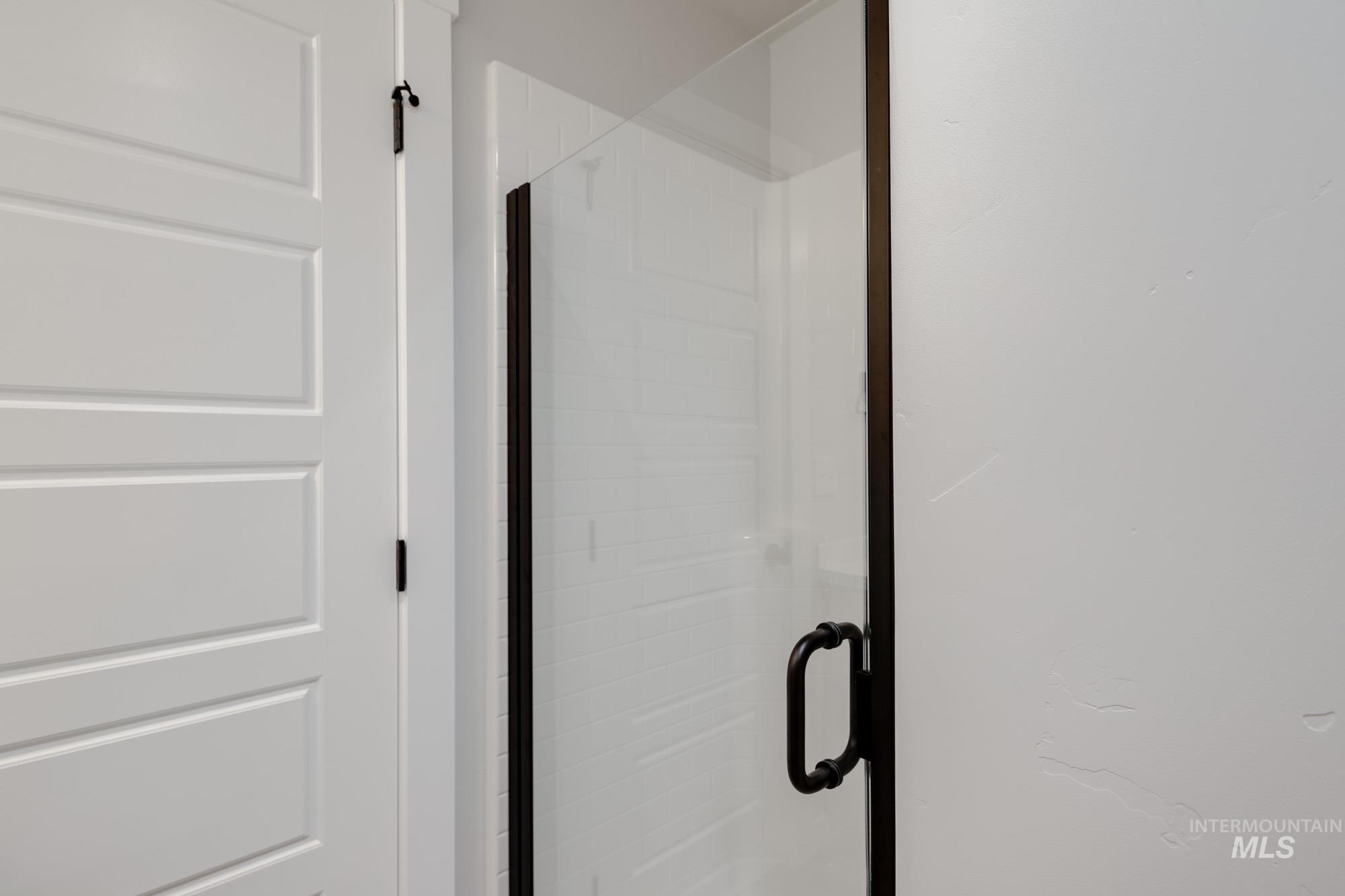 16791 Carlin Ave Property Photo 14