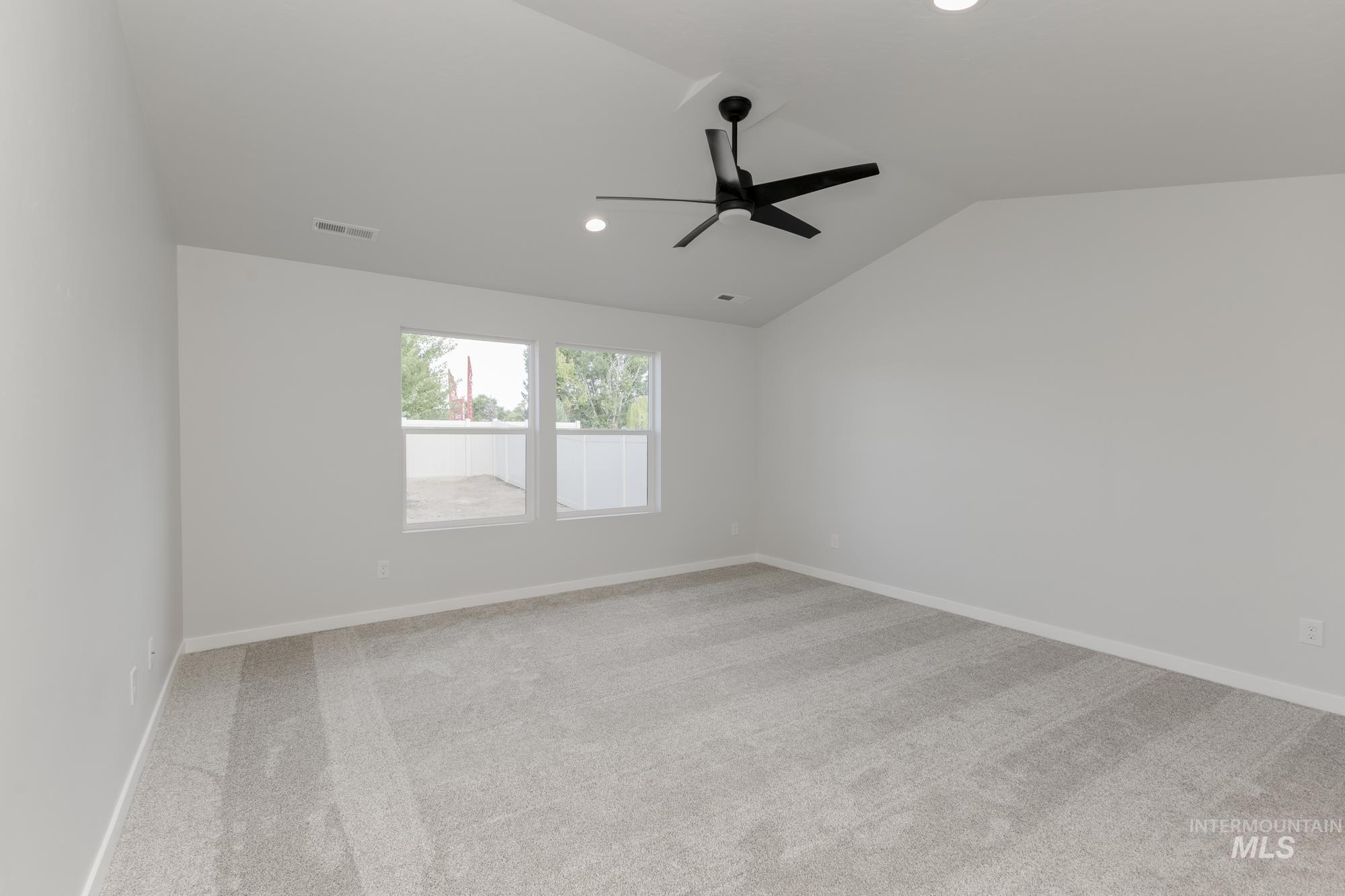 5305 S Danforth Ave Property Photo 19