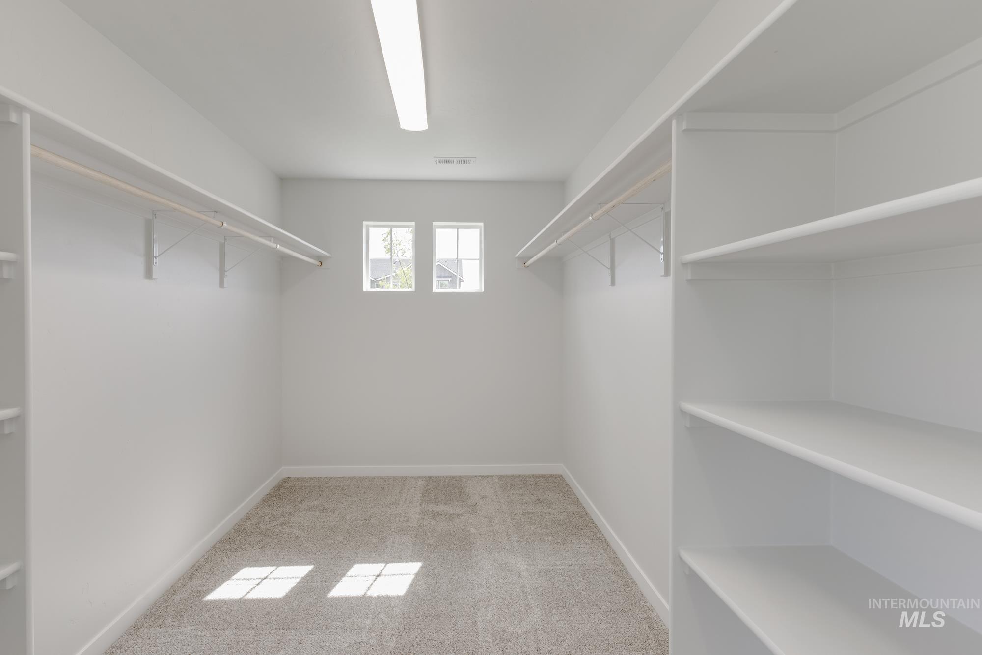 5305 S Danforth Ave Property Photo 24