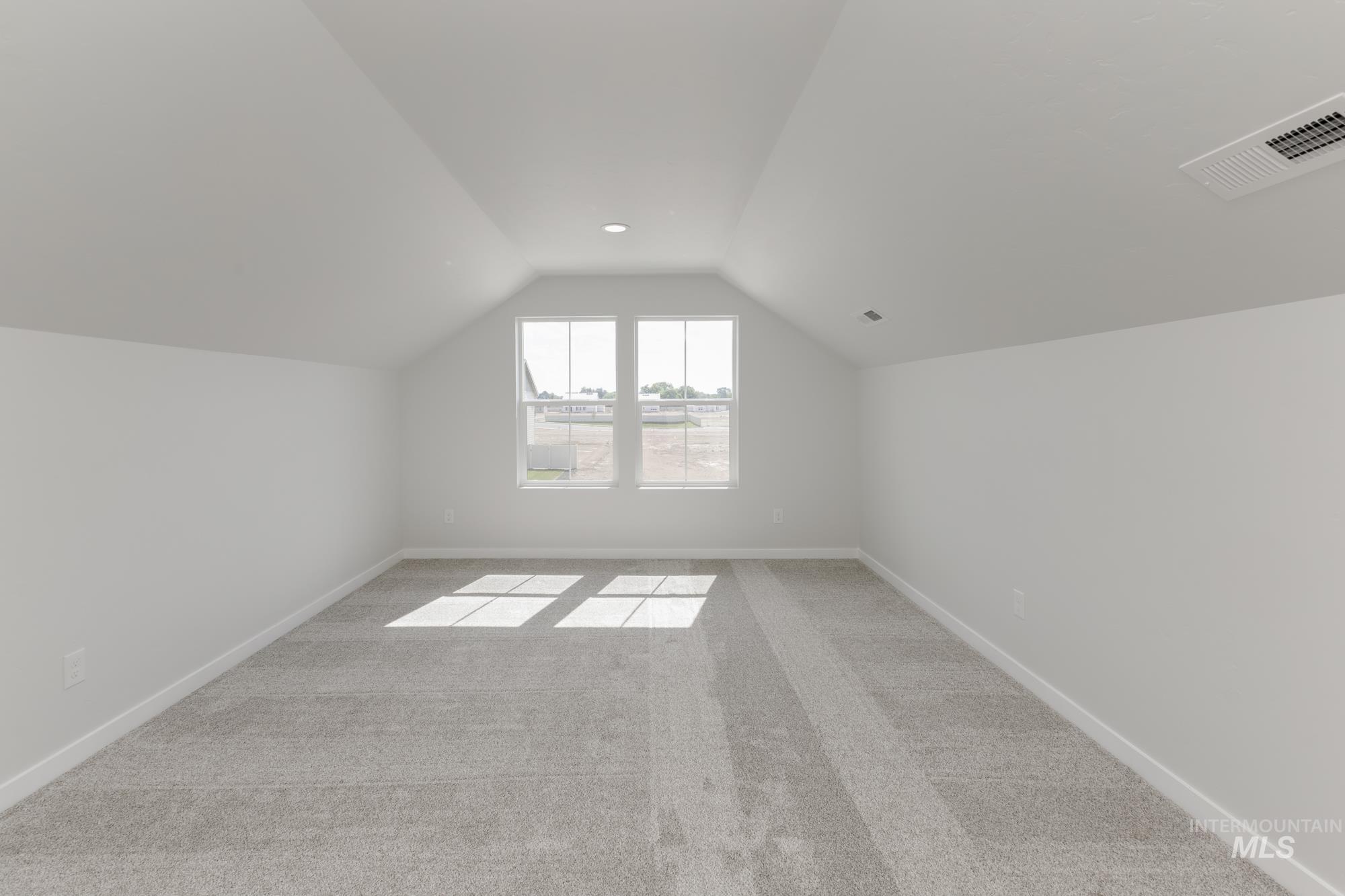 5305 S Danforth Ave Property Photo 25