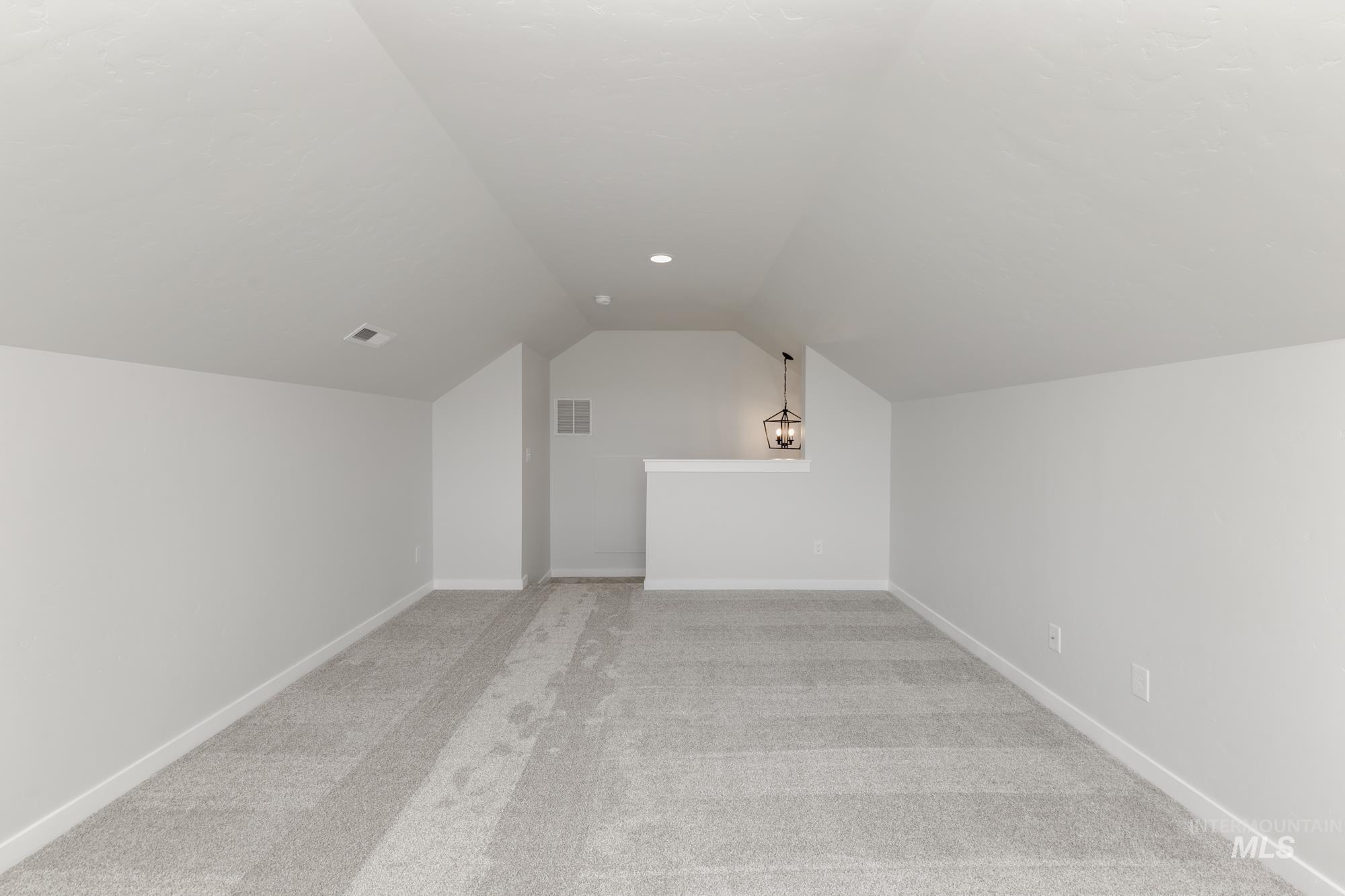 5305 S Danforth Ave Property Photo 26