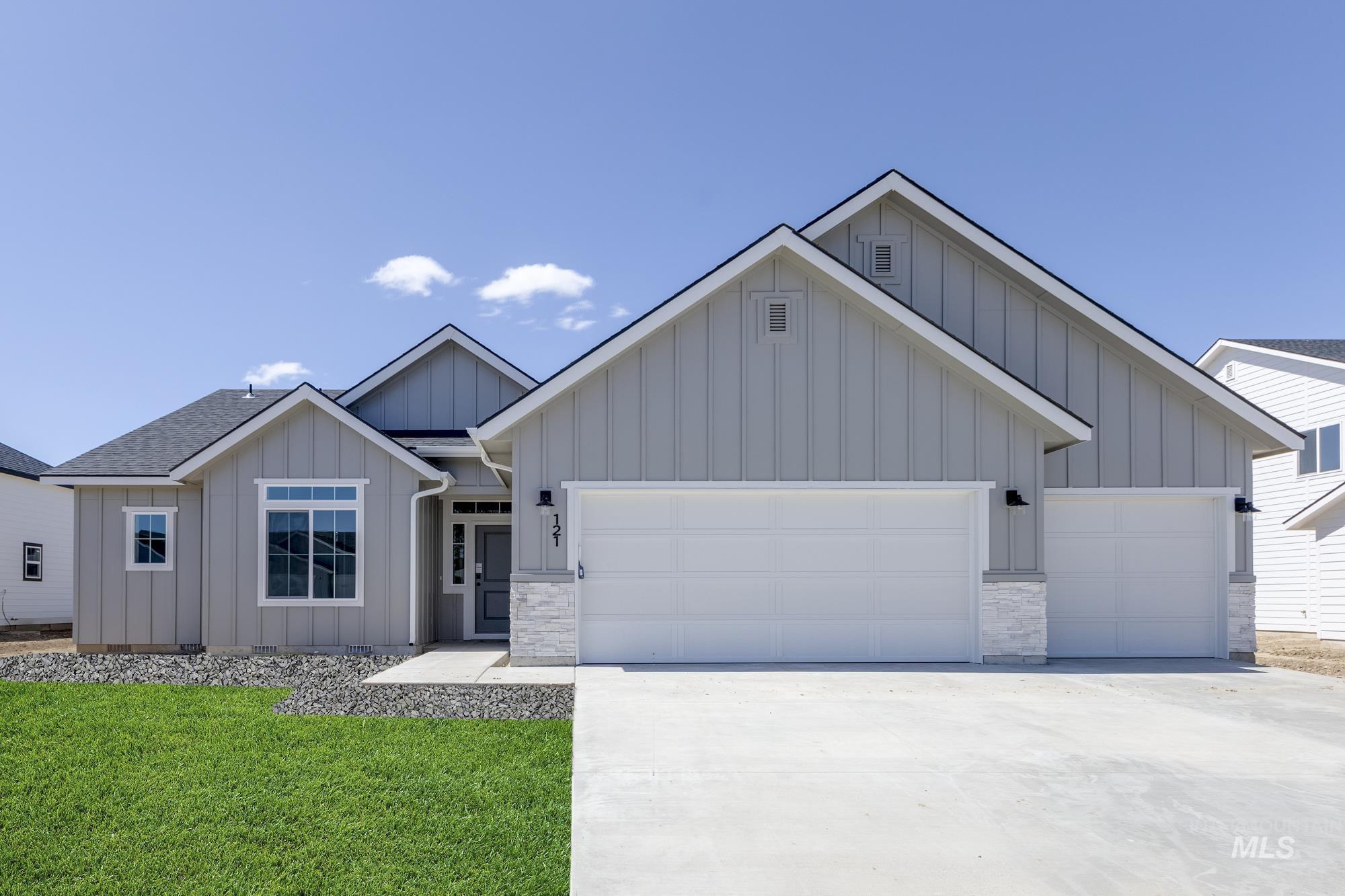 1128 E Perjue Basin Dr Property Photo 1