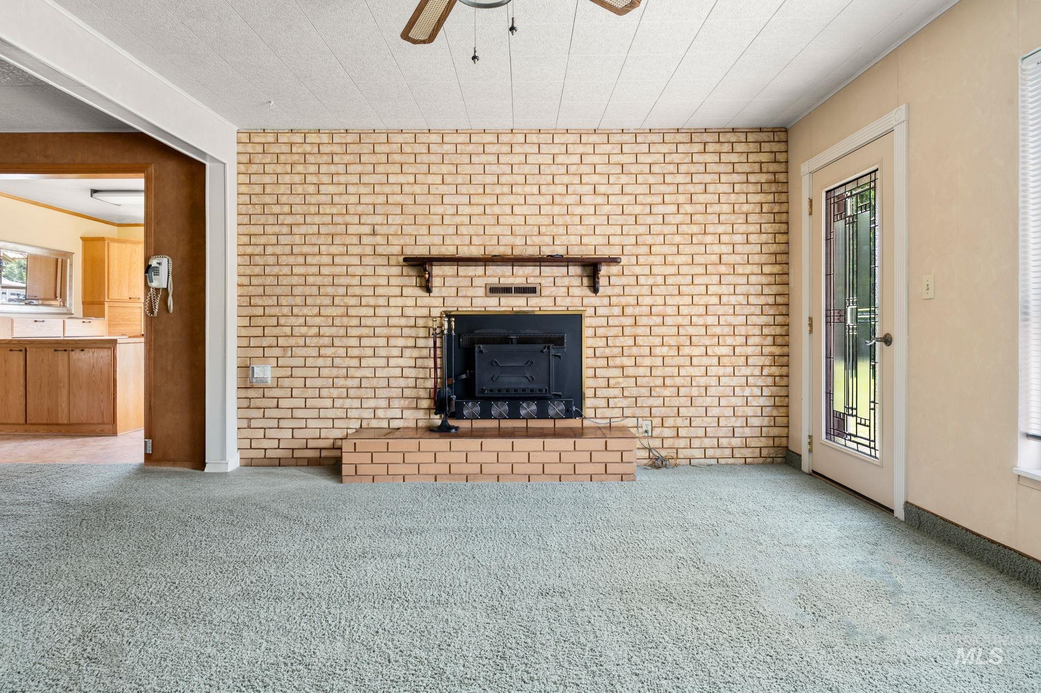 523 Burrell Avenue Property Photo 3