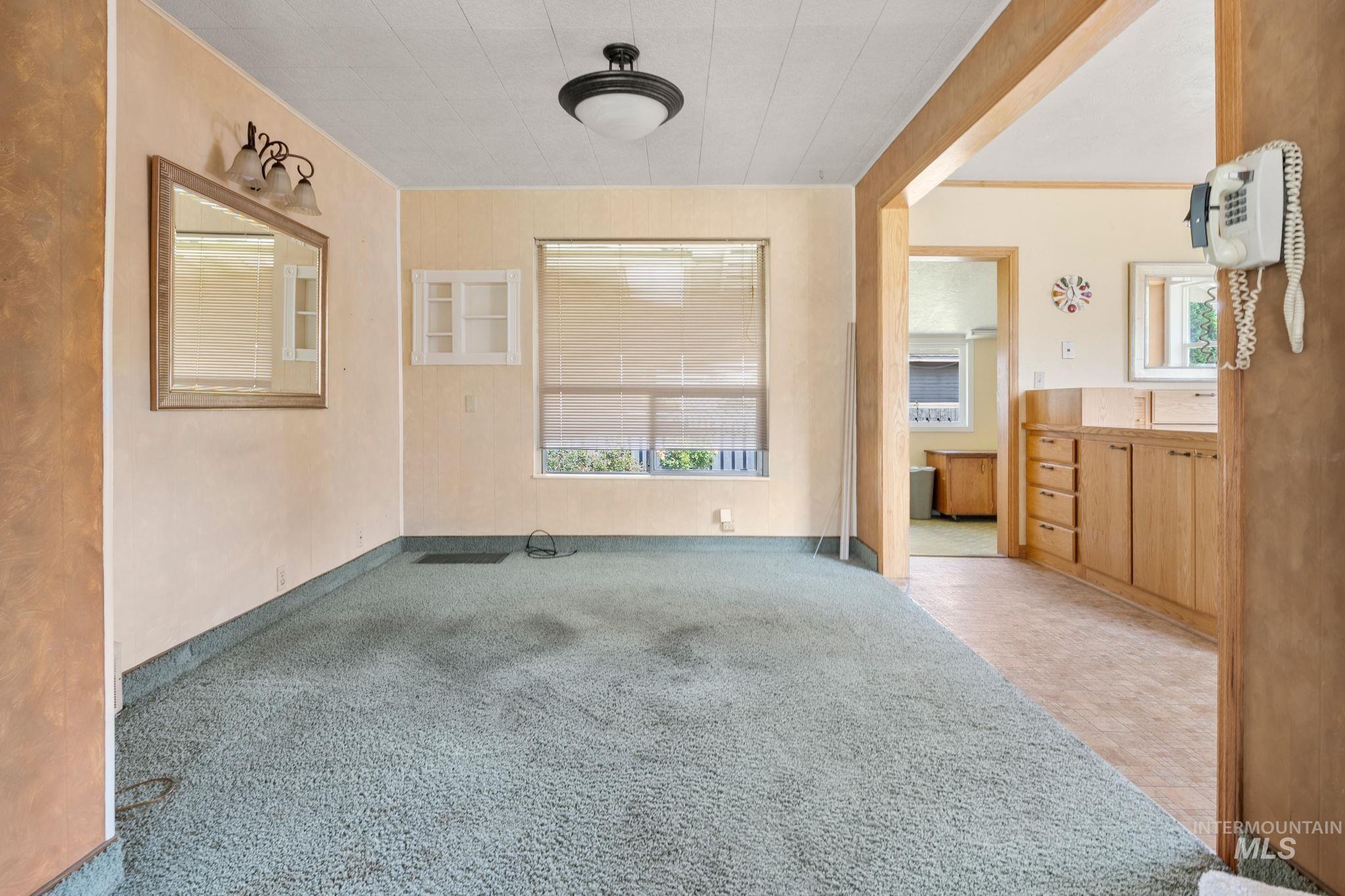 523 Burrell Avenue Property Photo 5