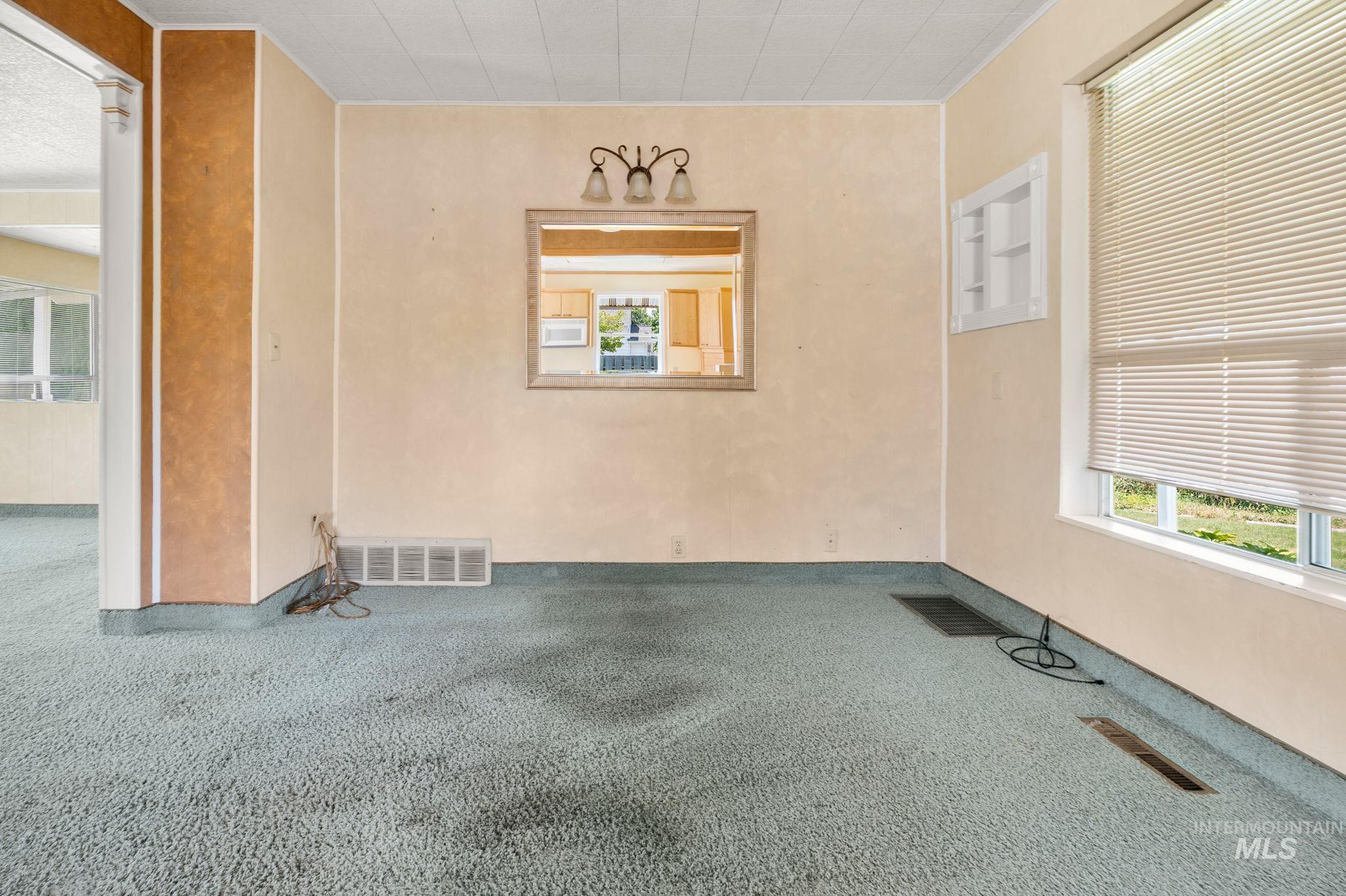 523 Burrell Avenue Property Photo 6