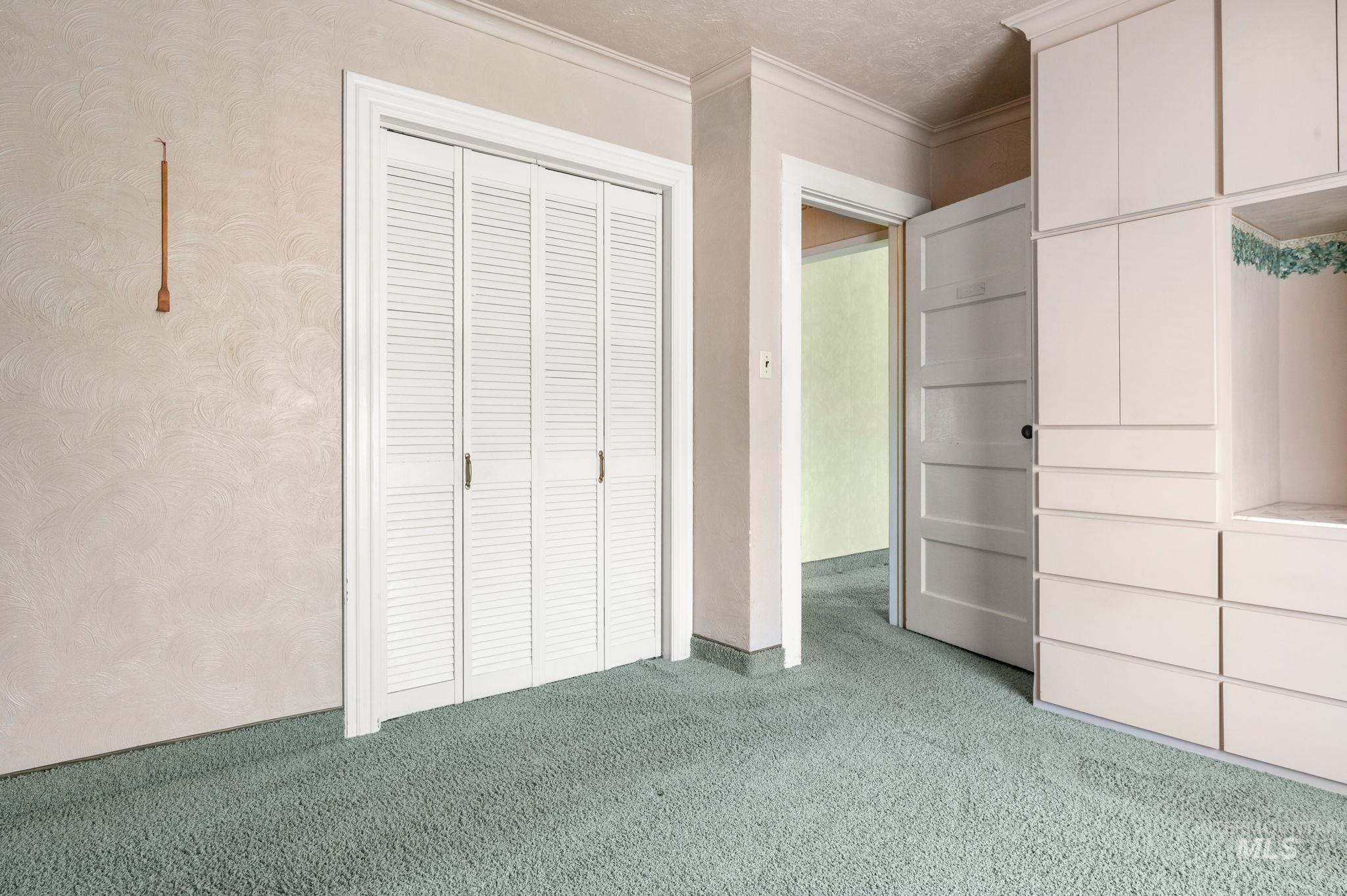 523 Burrell Avenue Property Photo 15