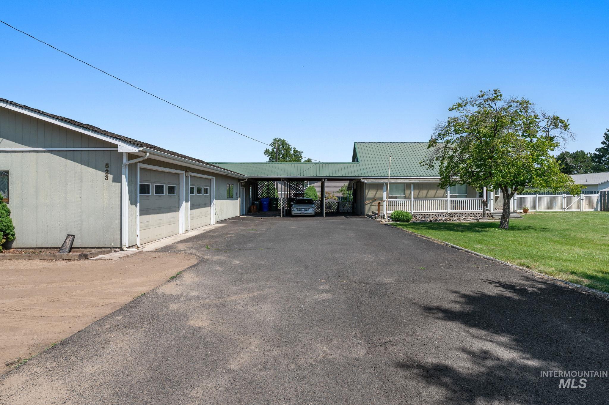 523 Burrell Avenue Property Photo 22