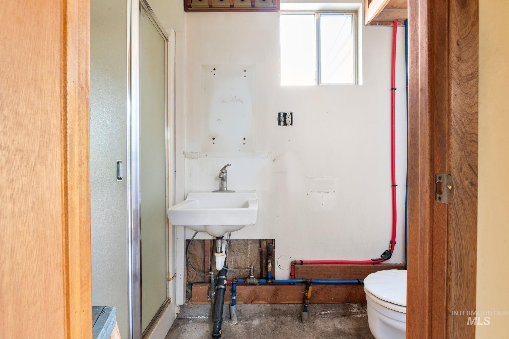 523 Burrell Avenue Property Photo 32