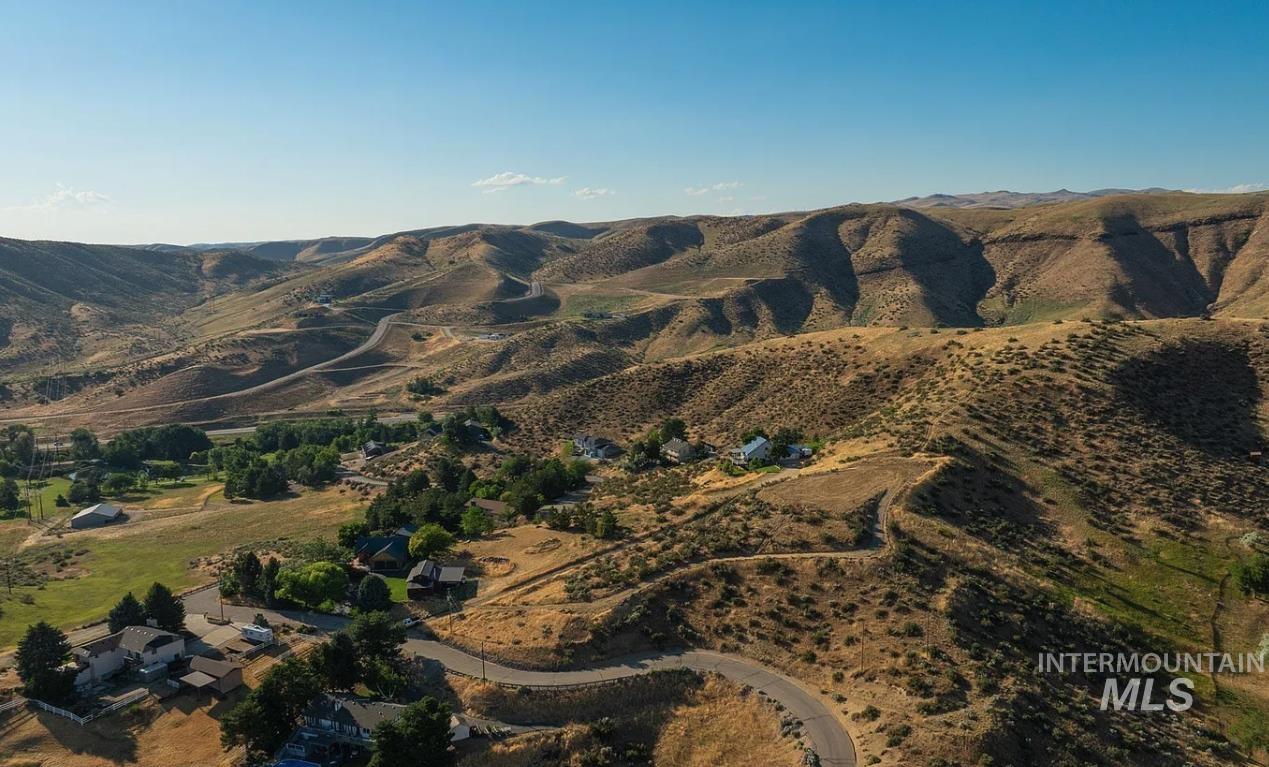 8060 Stack Rock Dr Property Photo 39