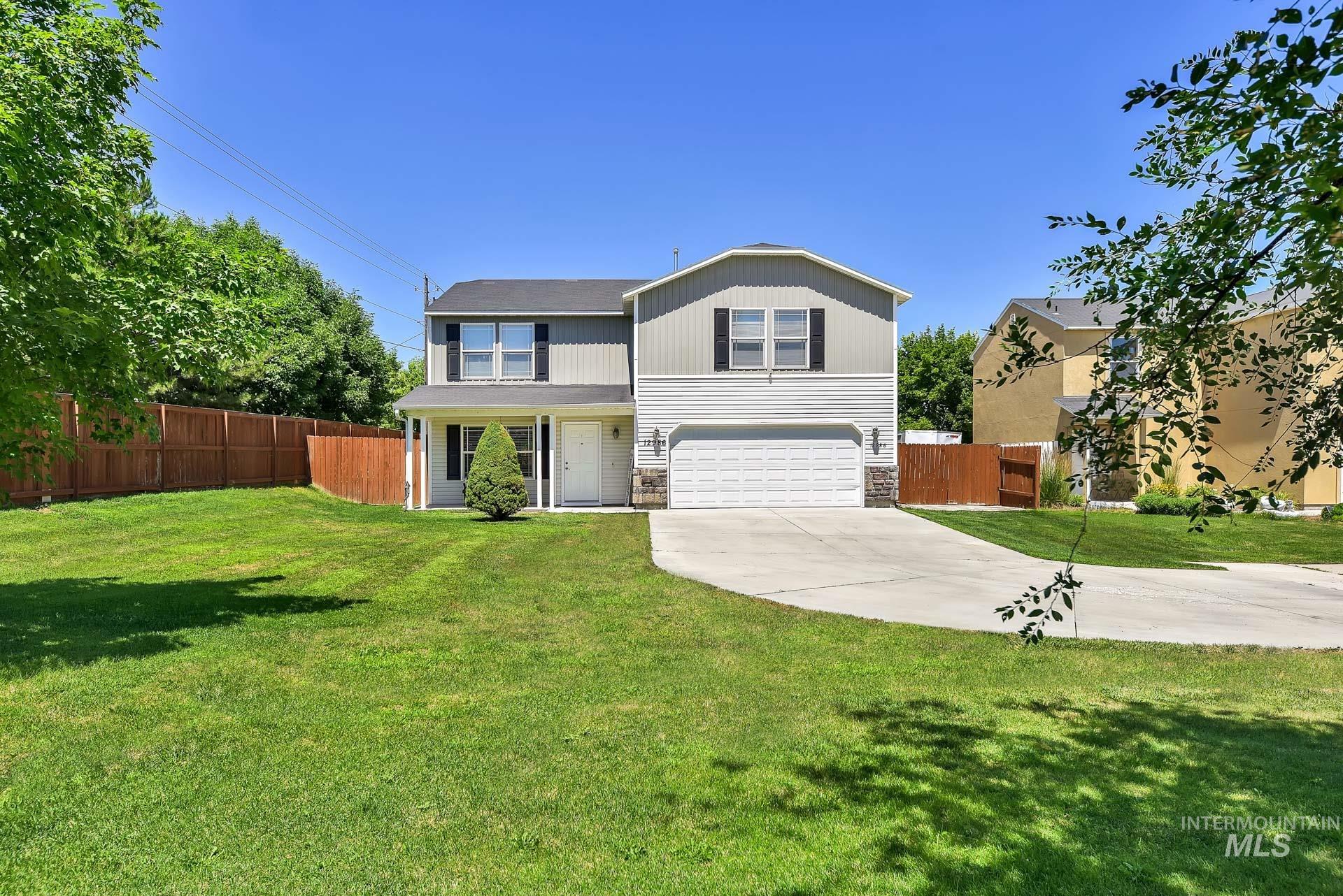 12986 Adelaide St. Property Photo 1