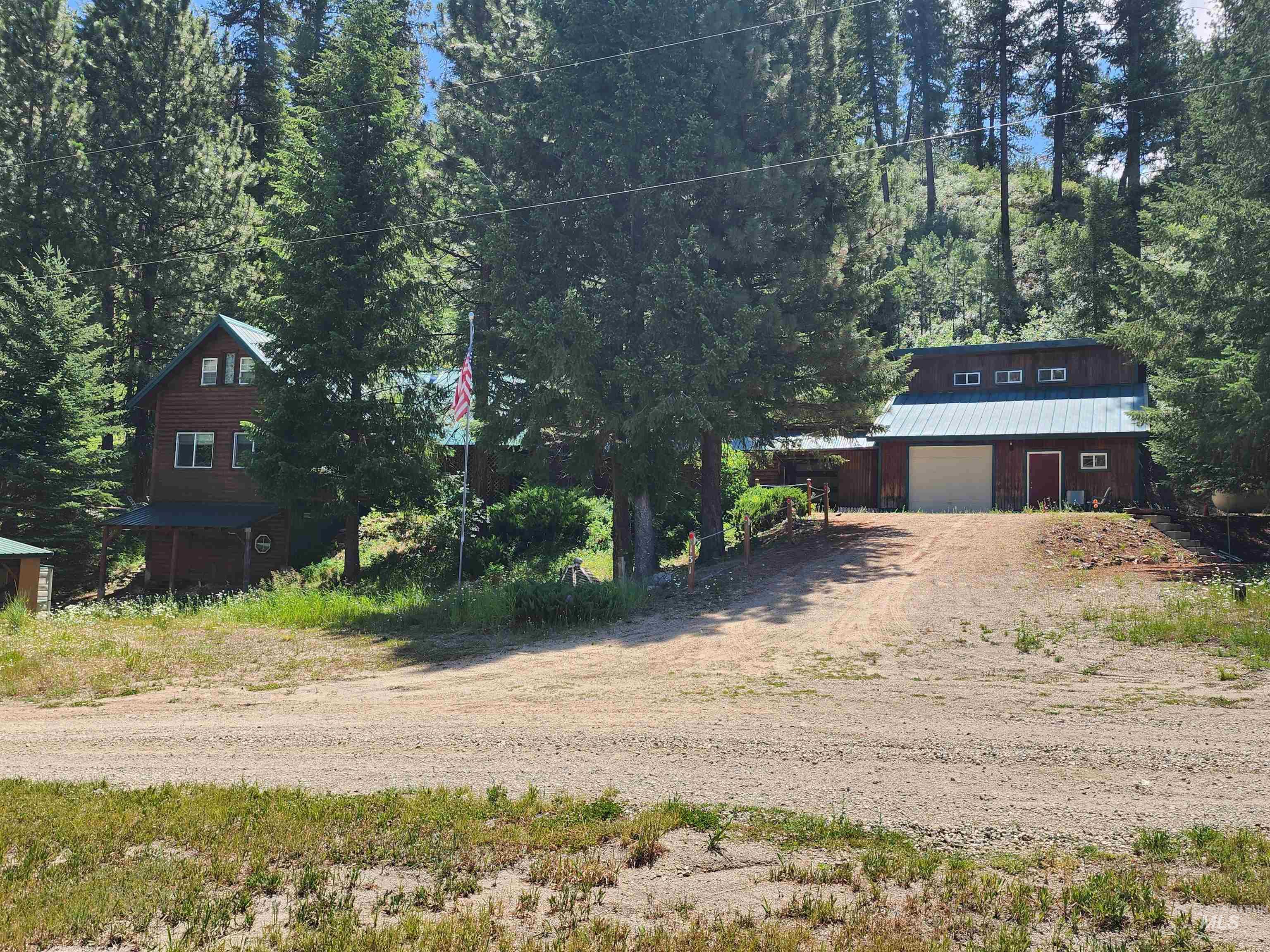 131 Alder Dr. Property Photo 1