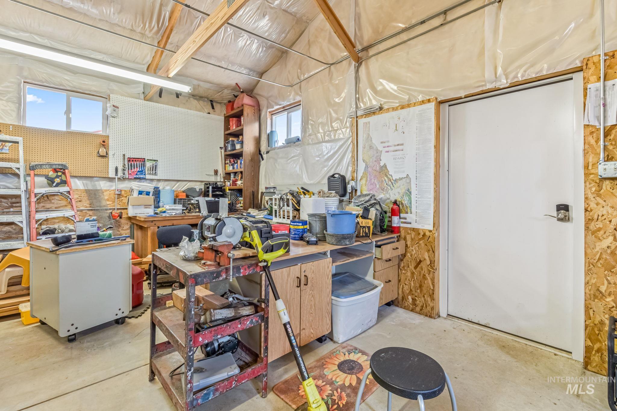 24 Family Pl Property Photo 9
