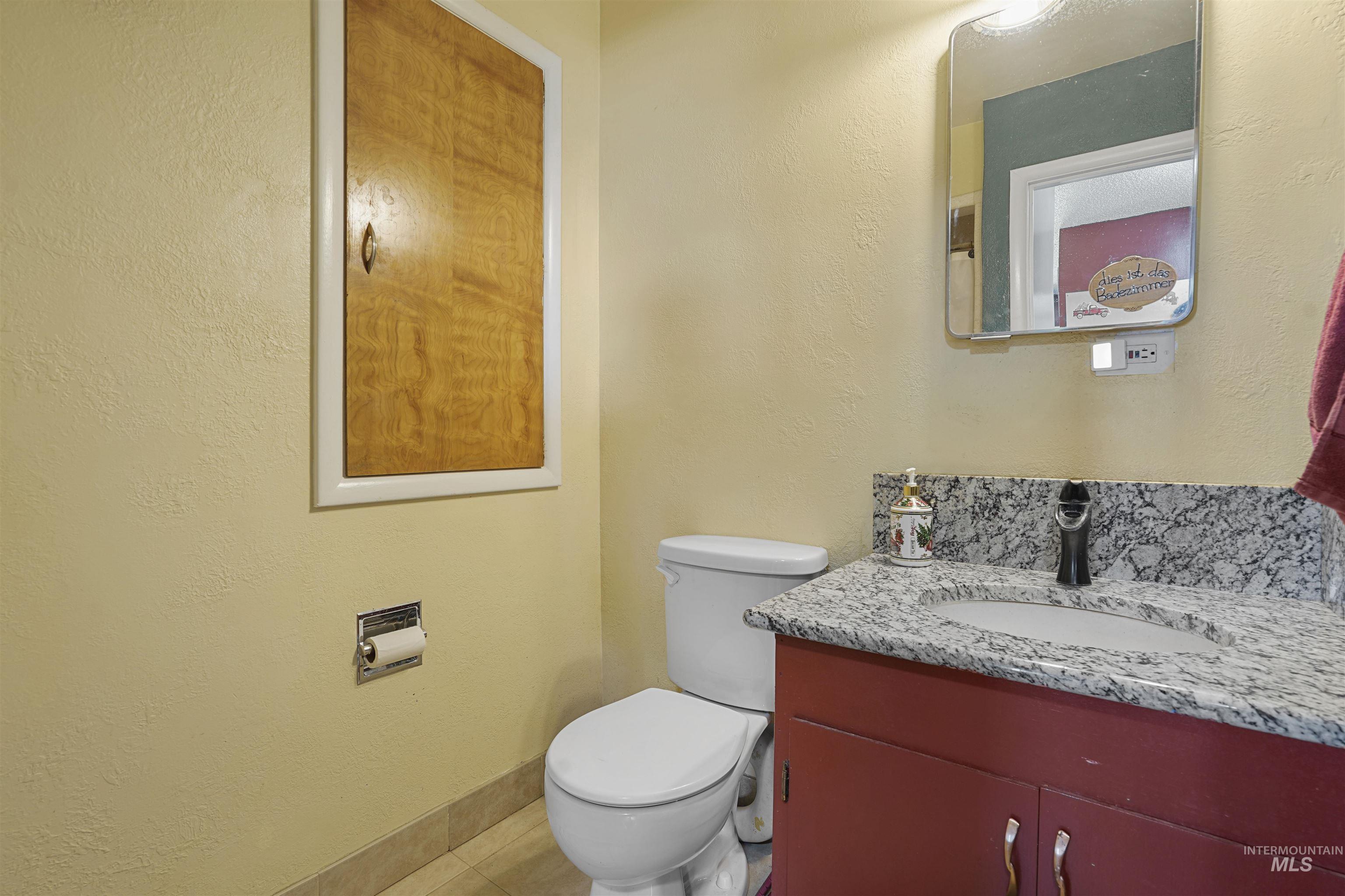 403 S Crestview Property Photo 14