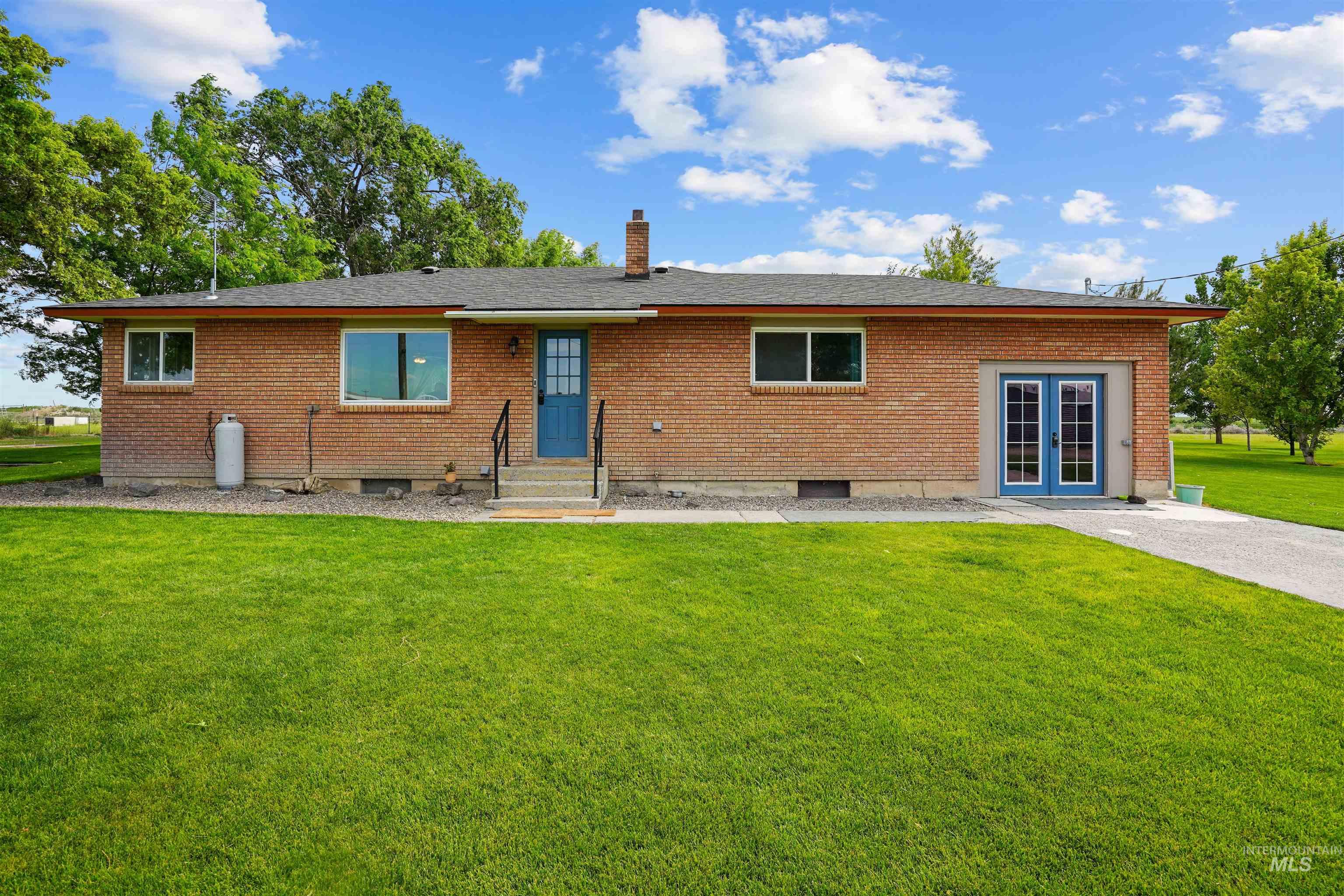 403 S Crestview Property Photo 24