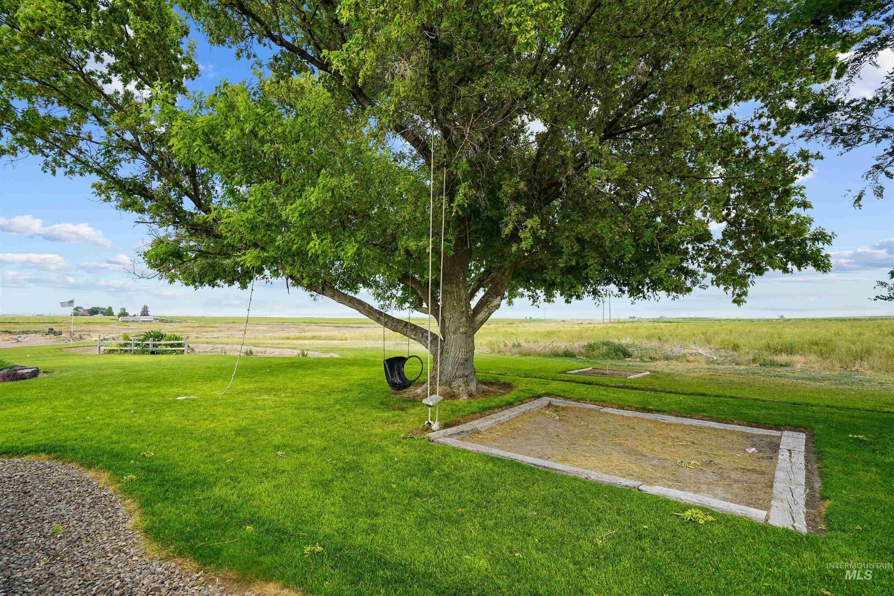403 S Crestview Property Photo 27