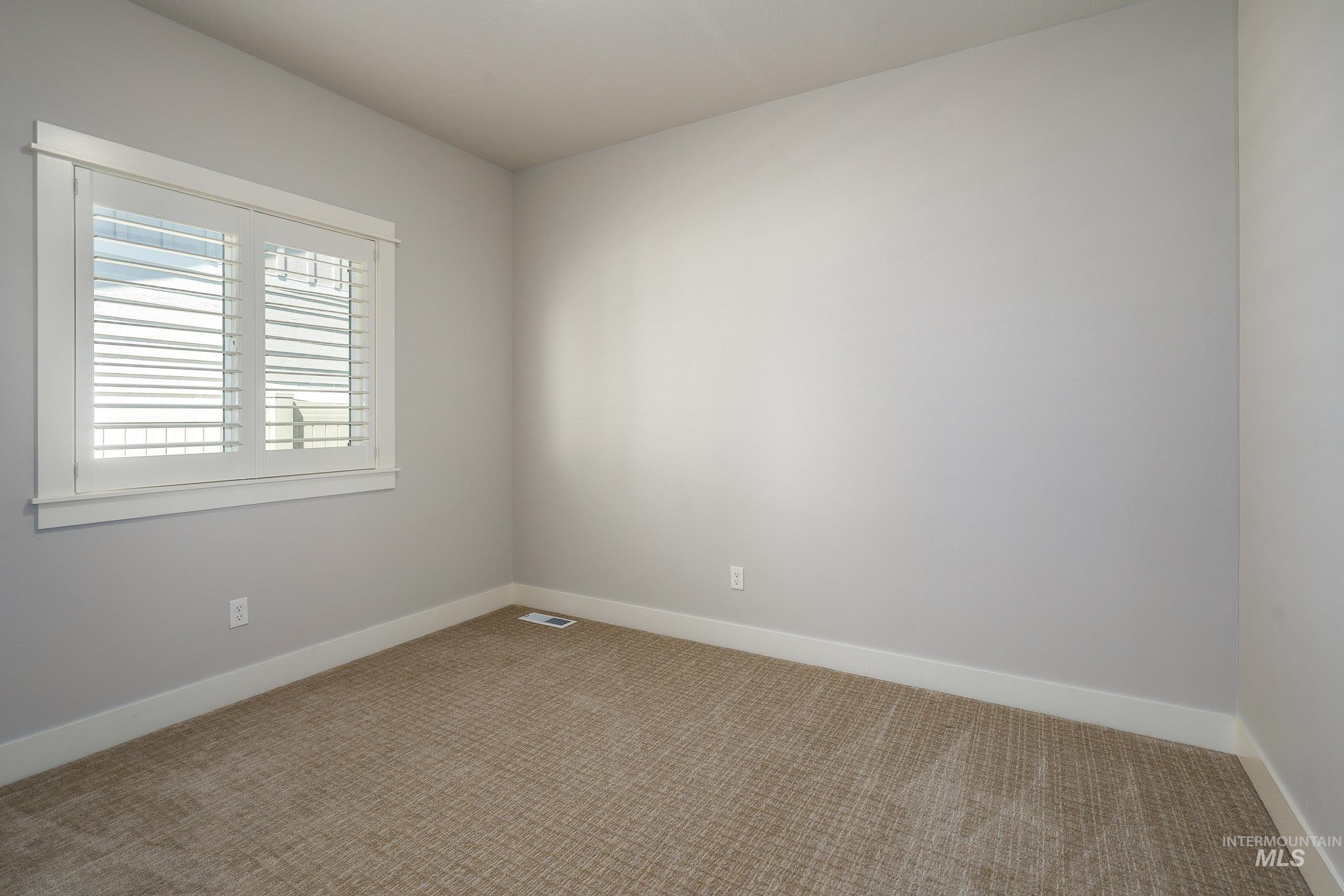 2042 E Deerhill Dr Property Photo 30