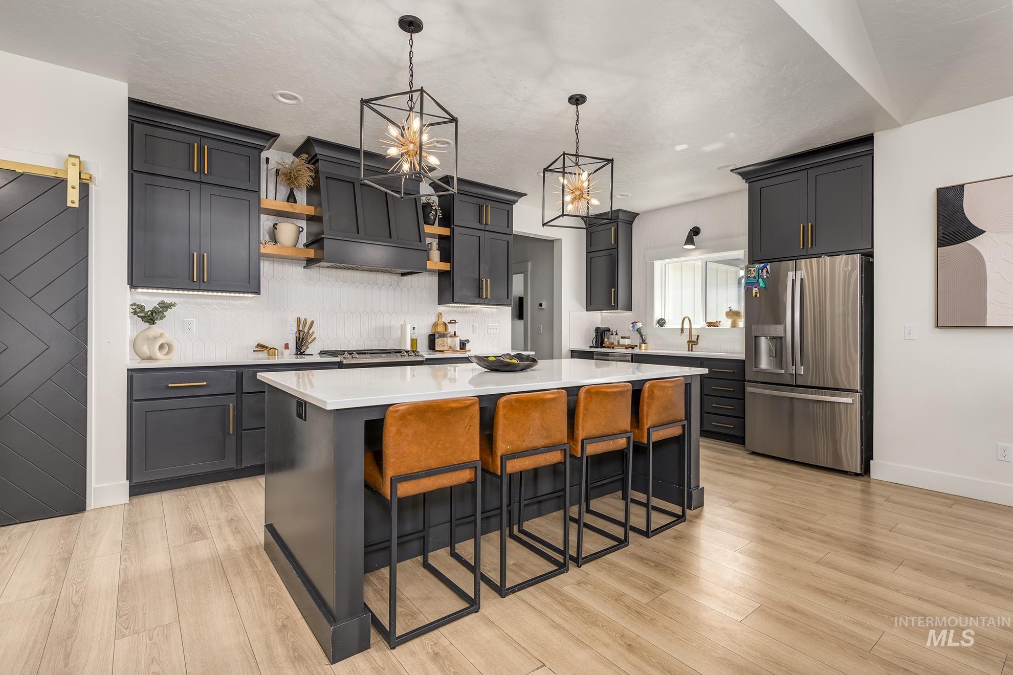 424 Foothill Drive Property Photo 4