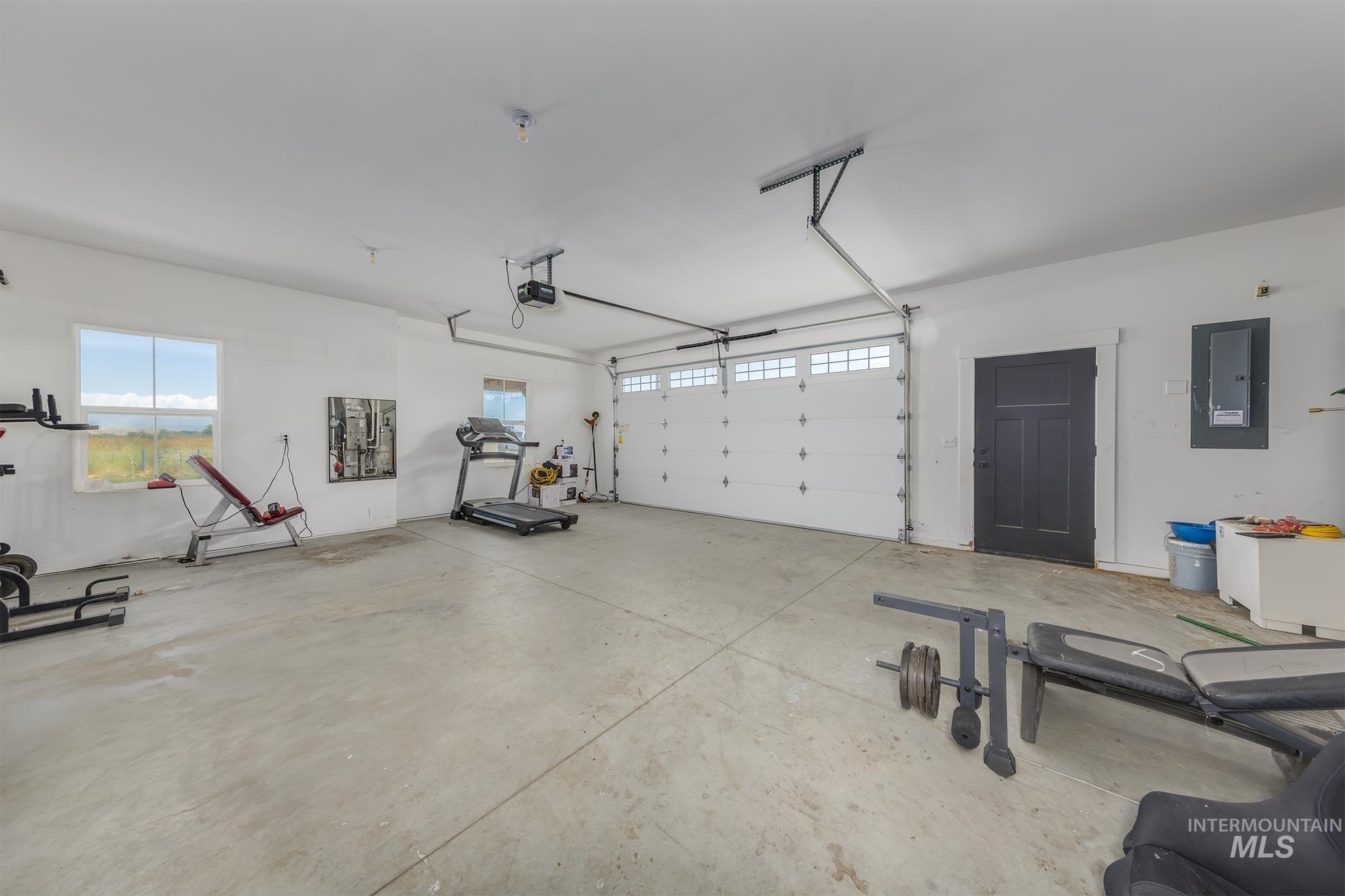 424 Foothill Drive Property Photo 19