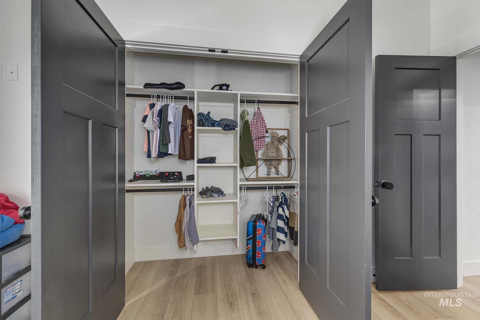 424 Foothill Drive Property Photo 22