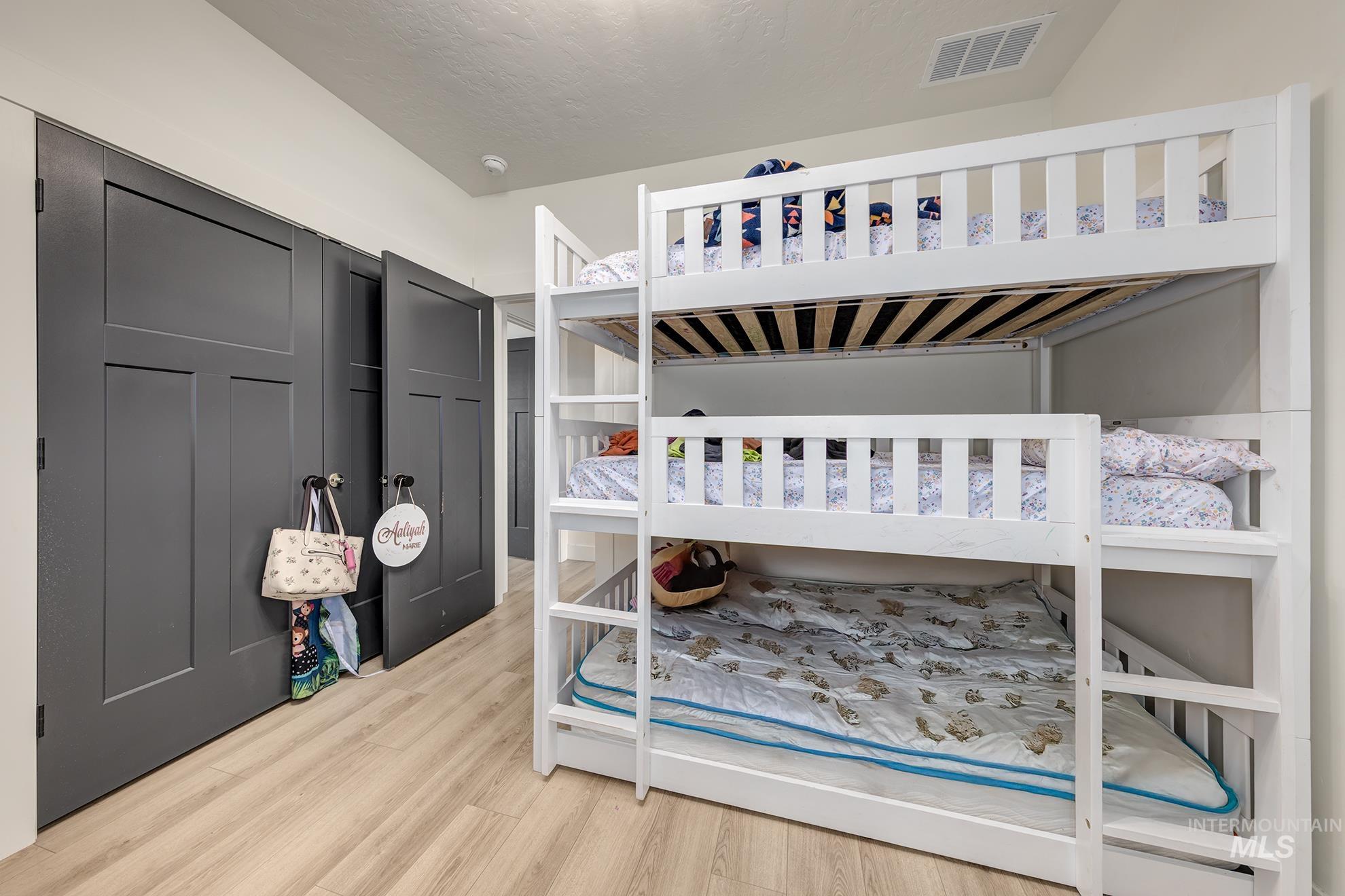 424 Foothill Drive Property Photo 23