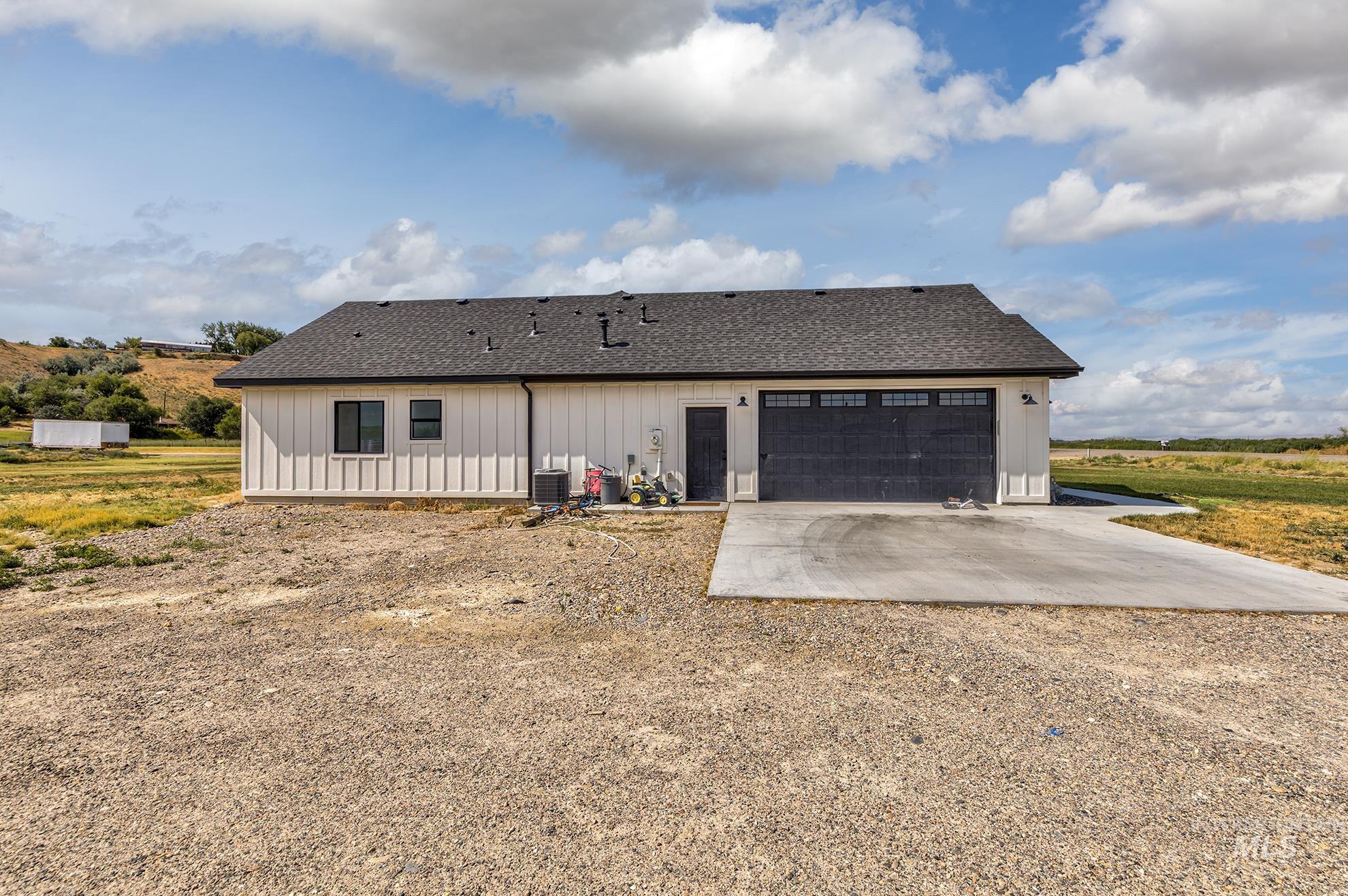 424 Foothill Drive Property Photo 29