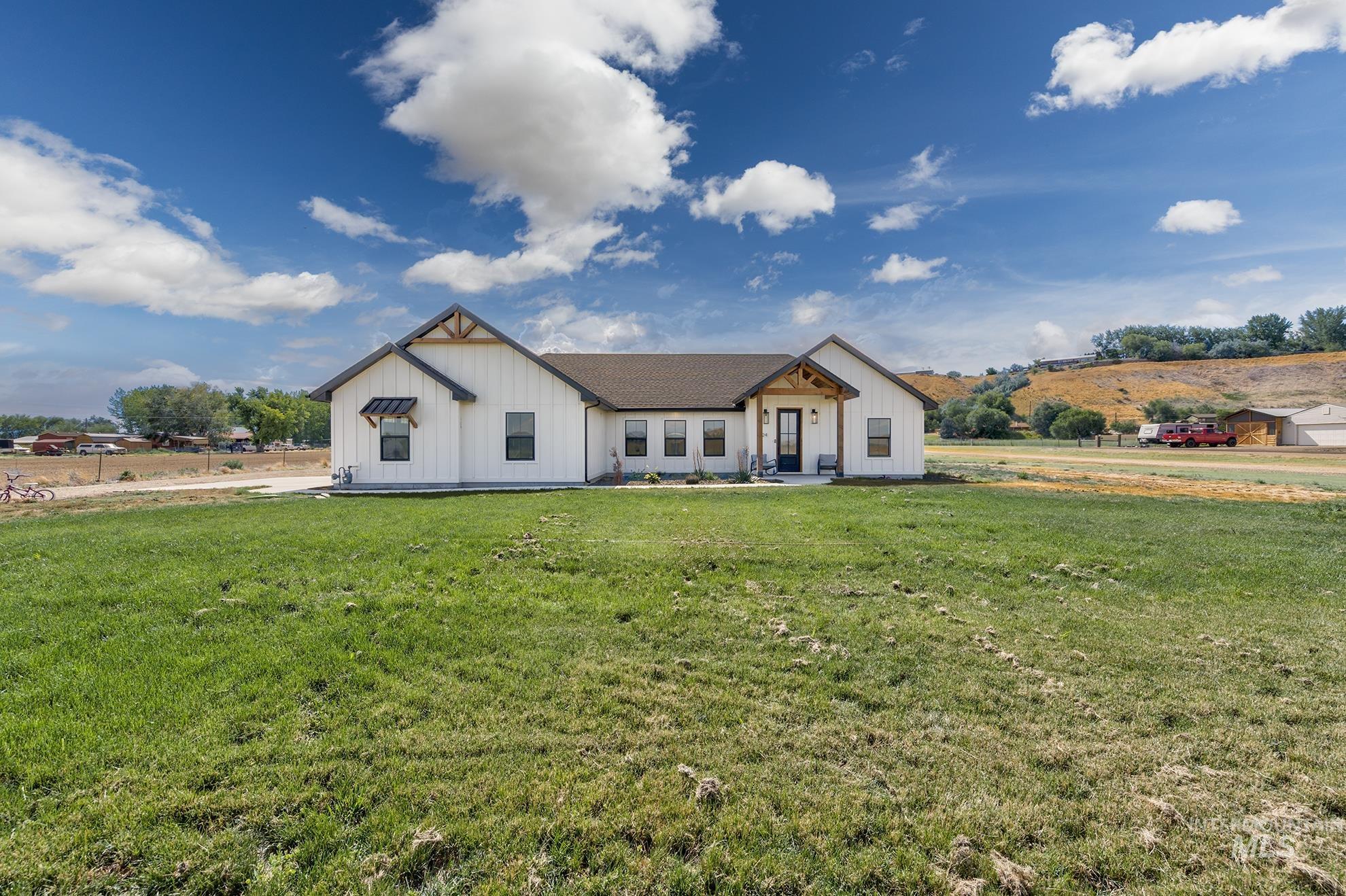 424 Foothill Drive Property Photo 30