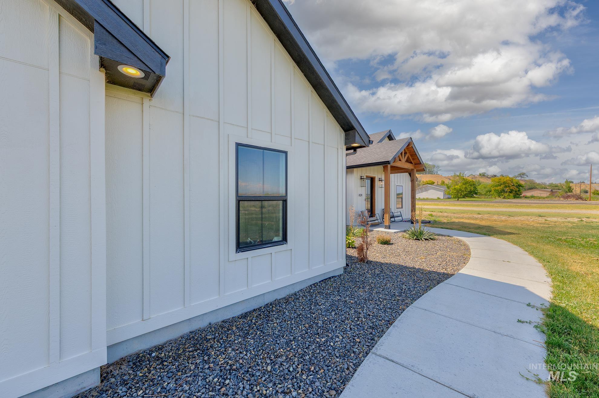 424 Foothill Drive Property Photo 31