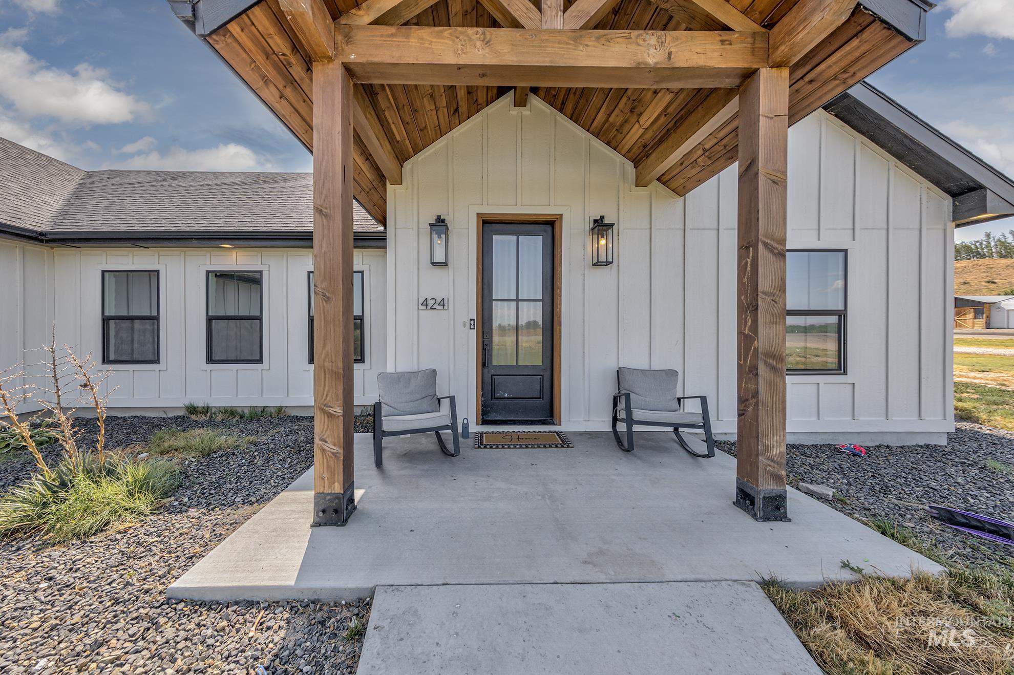 424 Foothill Drive Property Photo 32