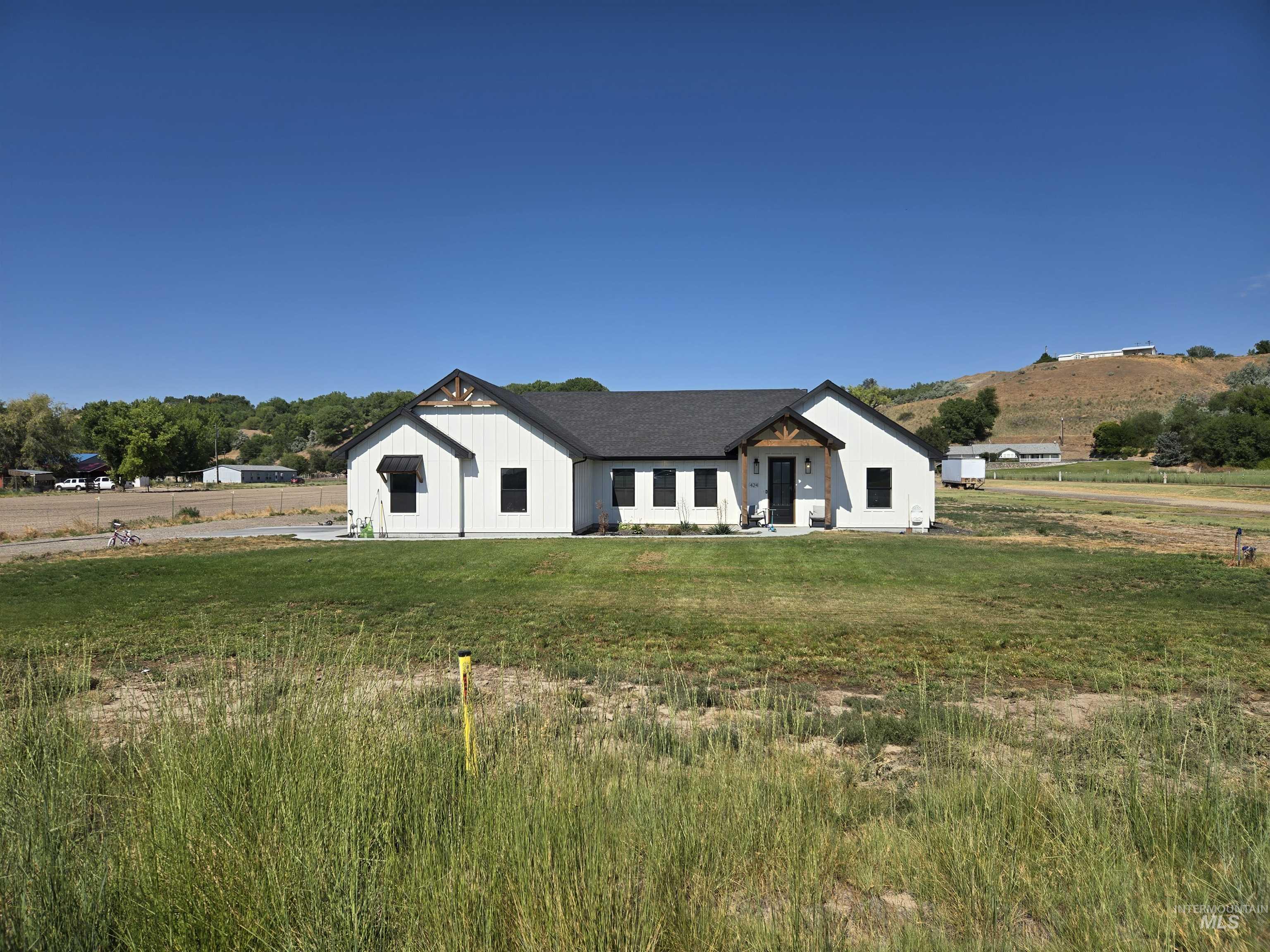 424 Foothill Drive Property Photo 42