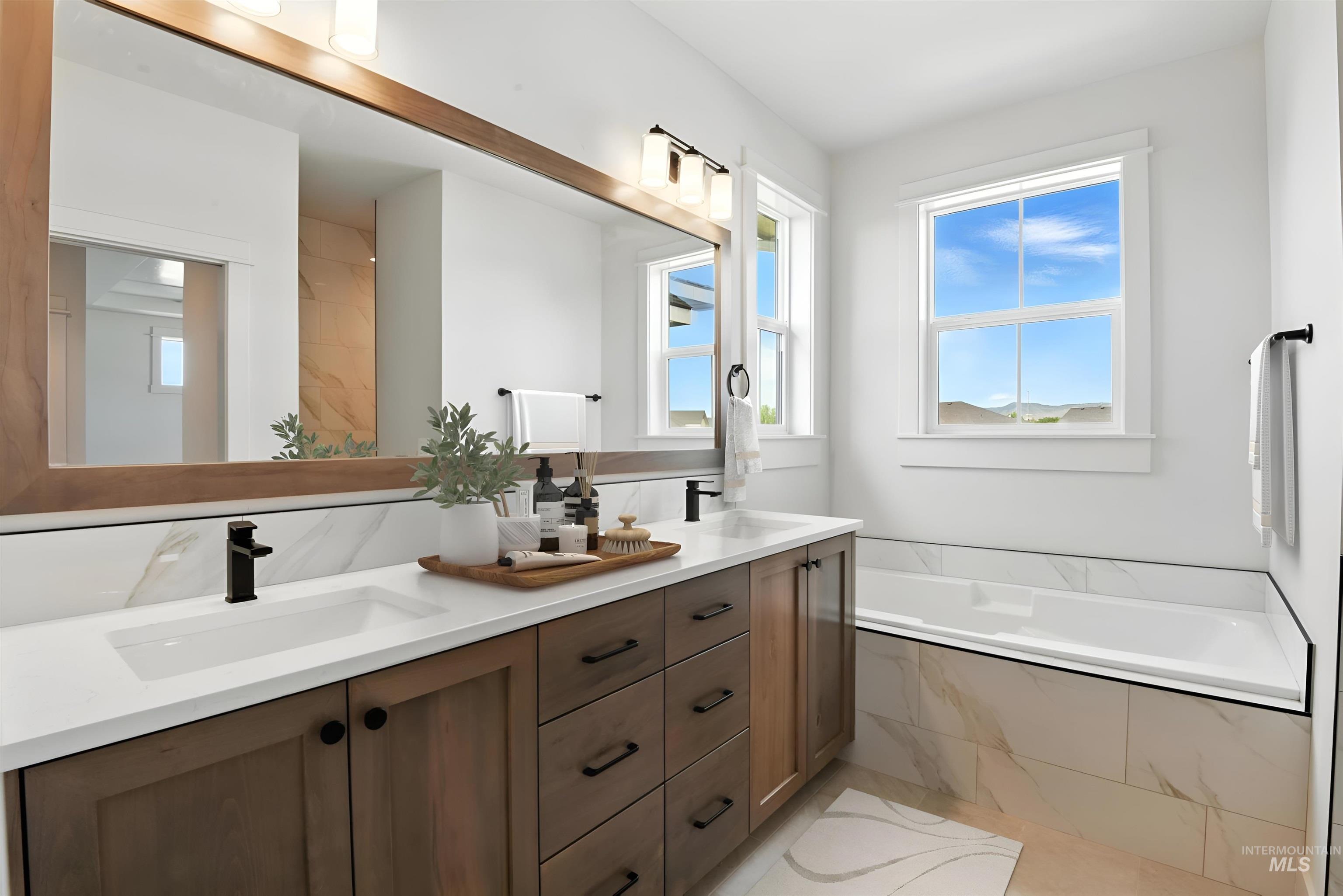 3521 S El Rio Property Photo 12