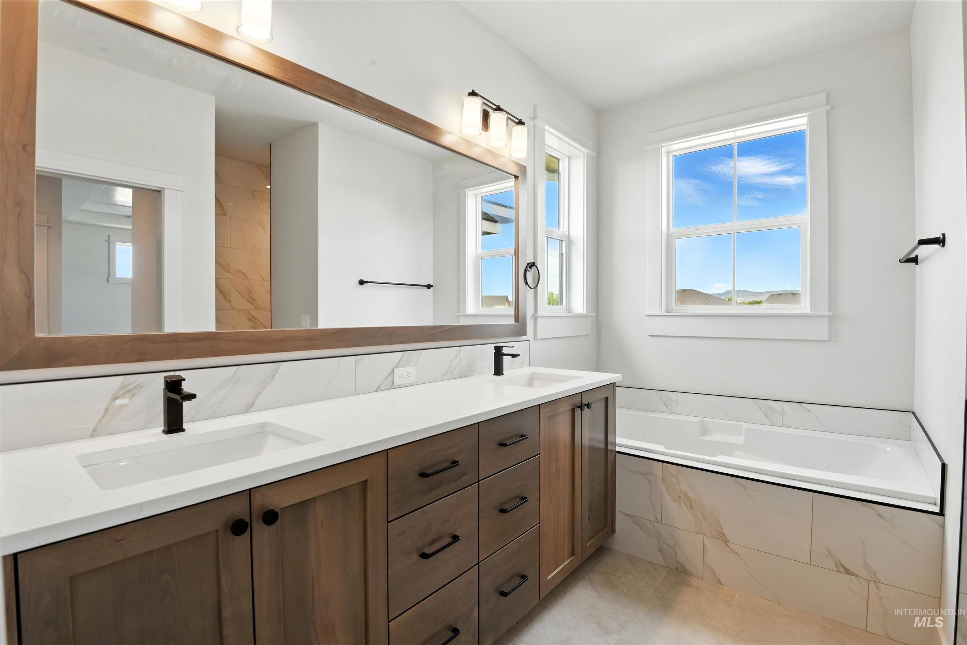 3521 S El Rio Property Photo 34