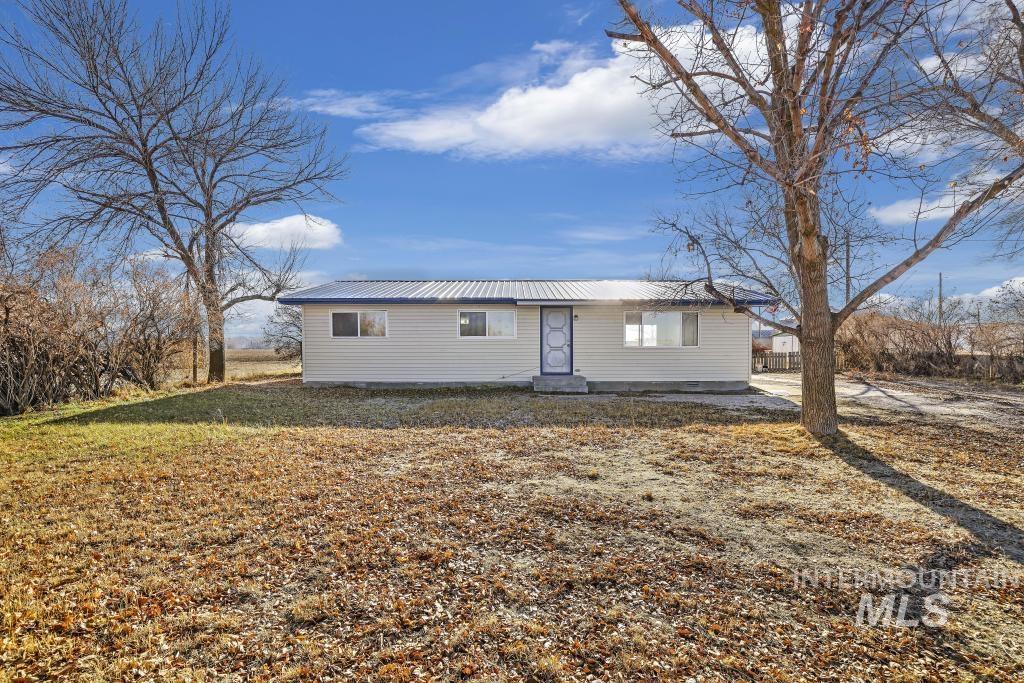 253 E Baseline Rd Property Photo 1