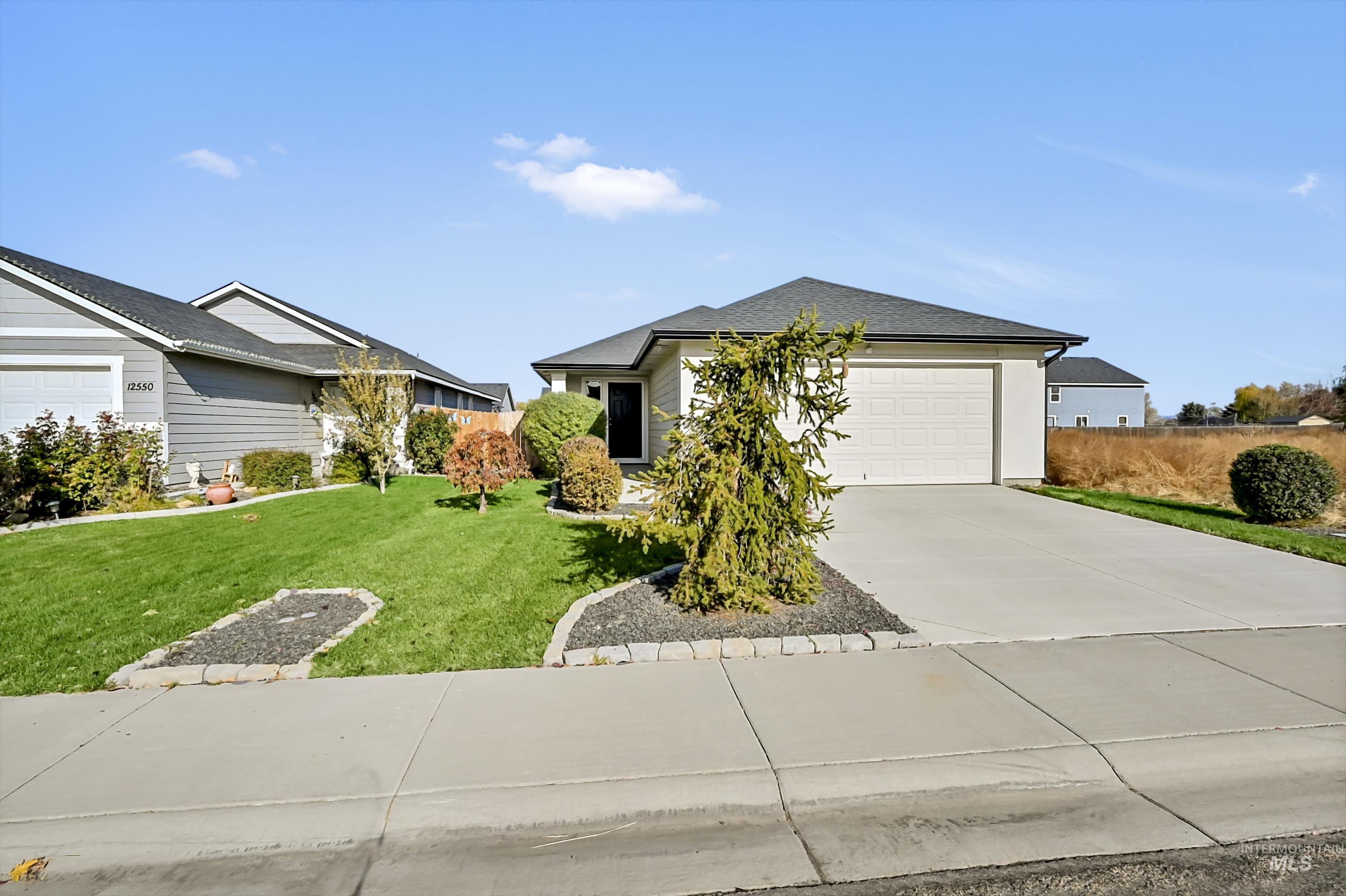 12542 Ochoco Street Property Photo 1