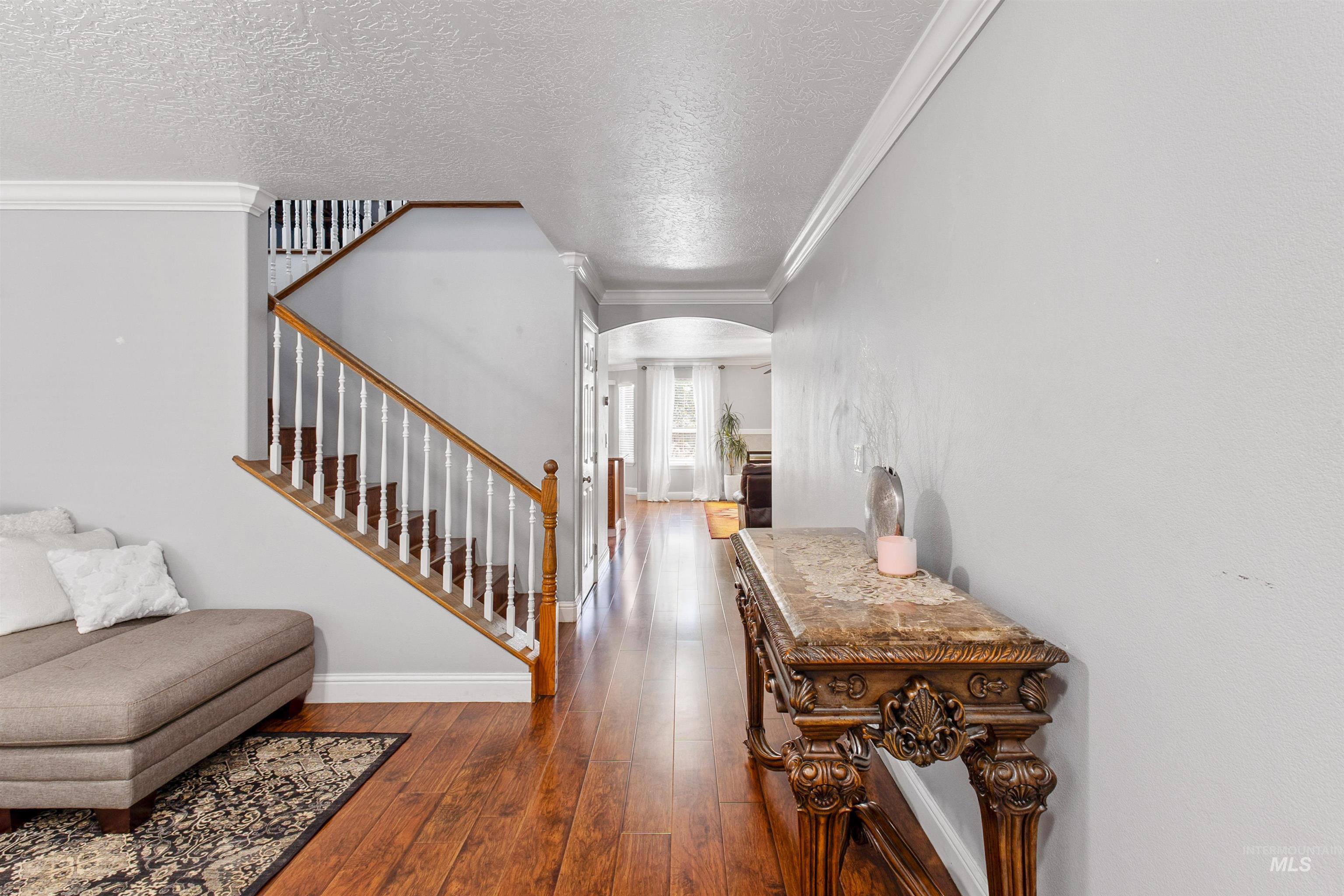 591 E Anton St Property Photo 5