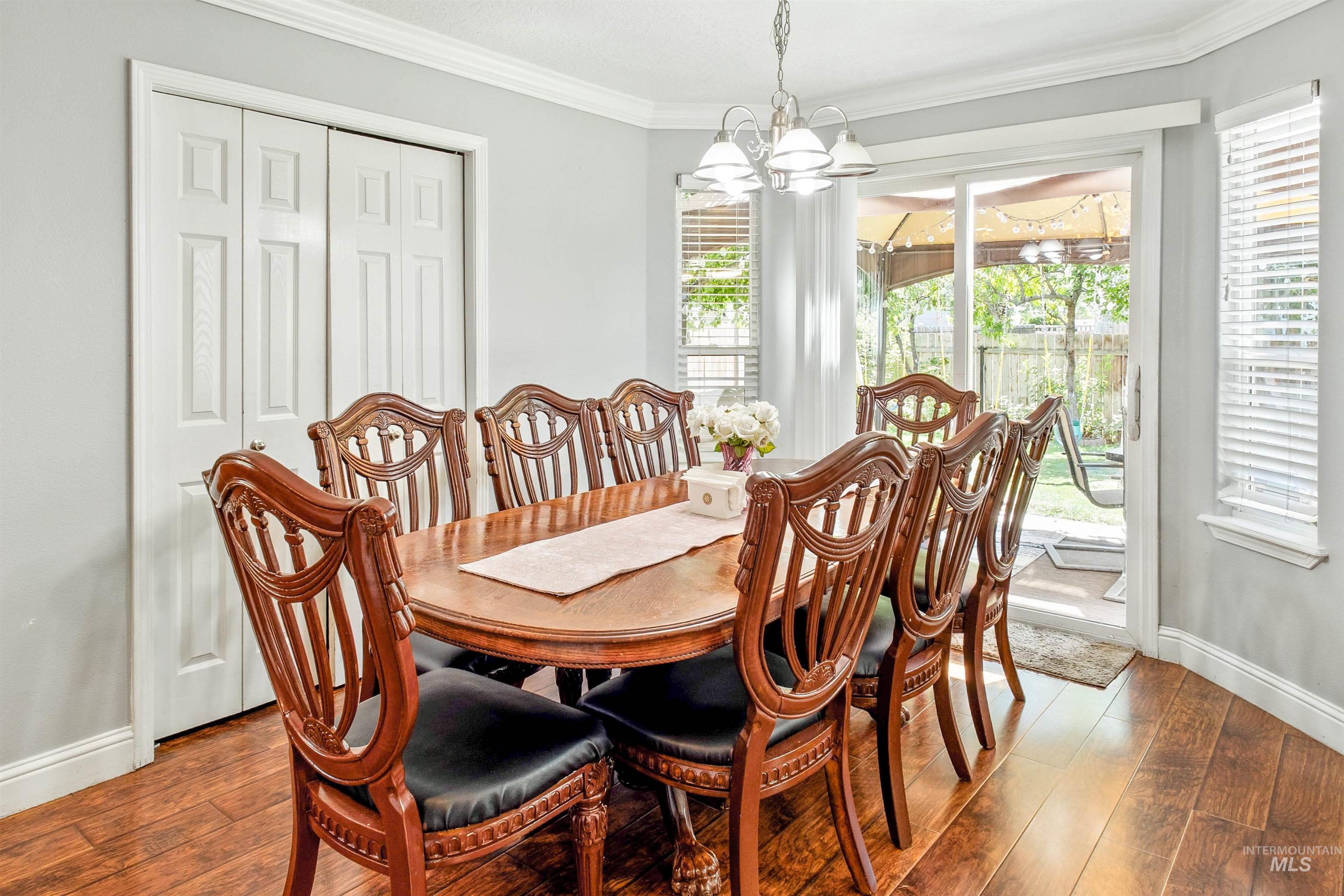 591 E Anton St Property Photo 9