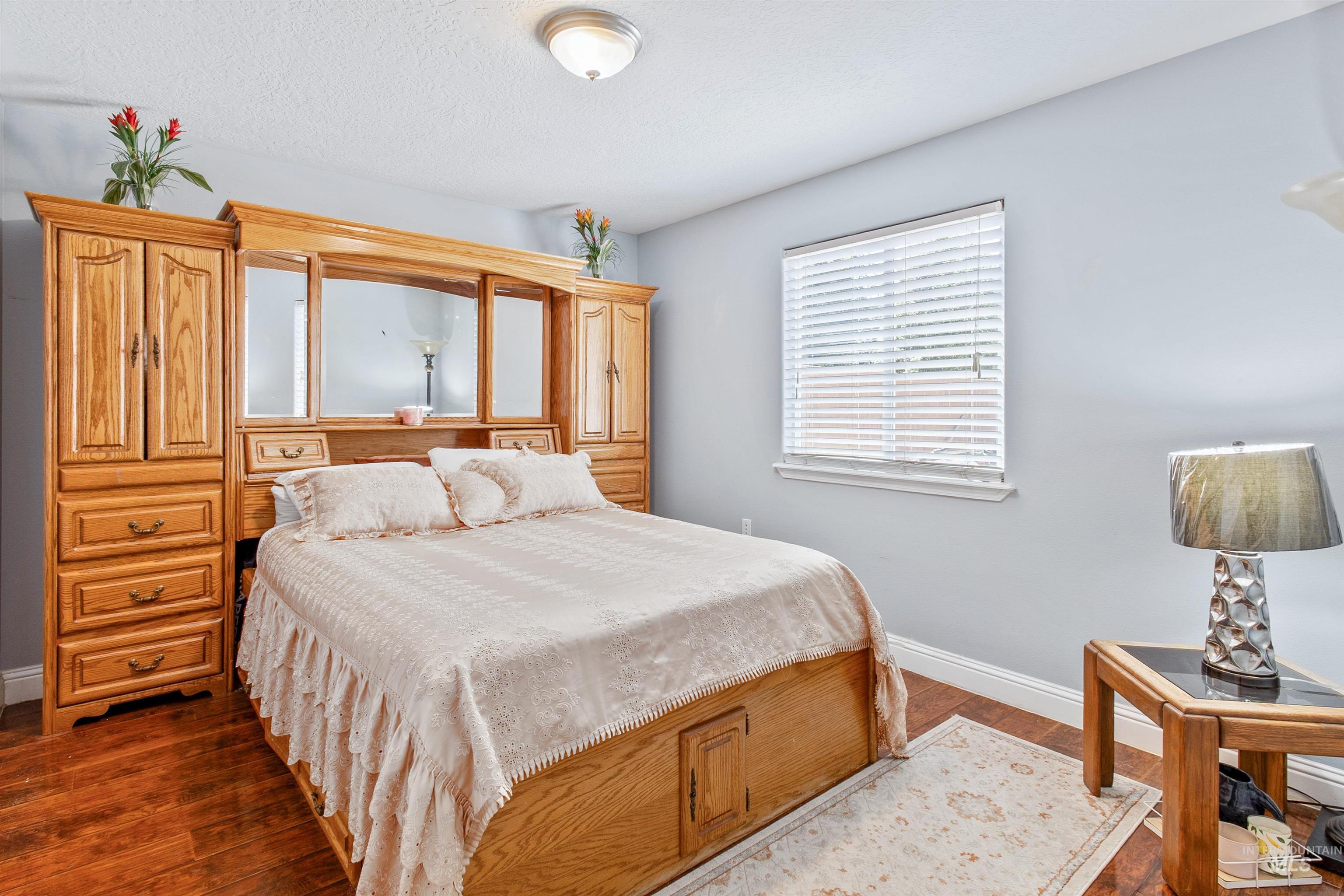 591 E Anton St Property Photo 13