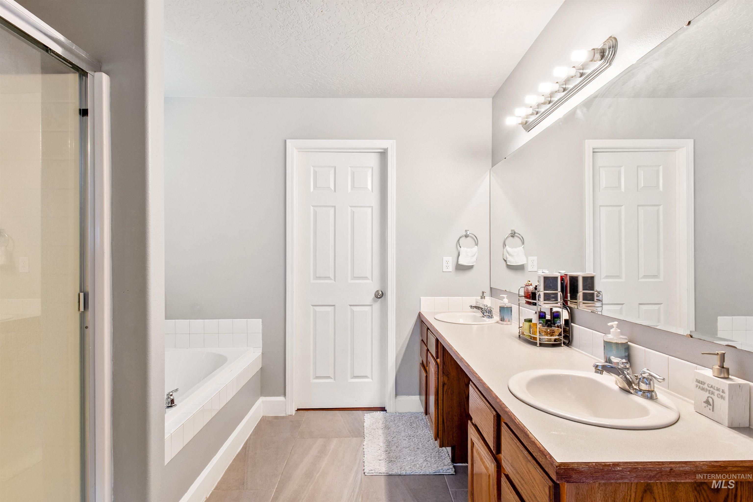 591 E Anton St Property Photo 18