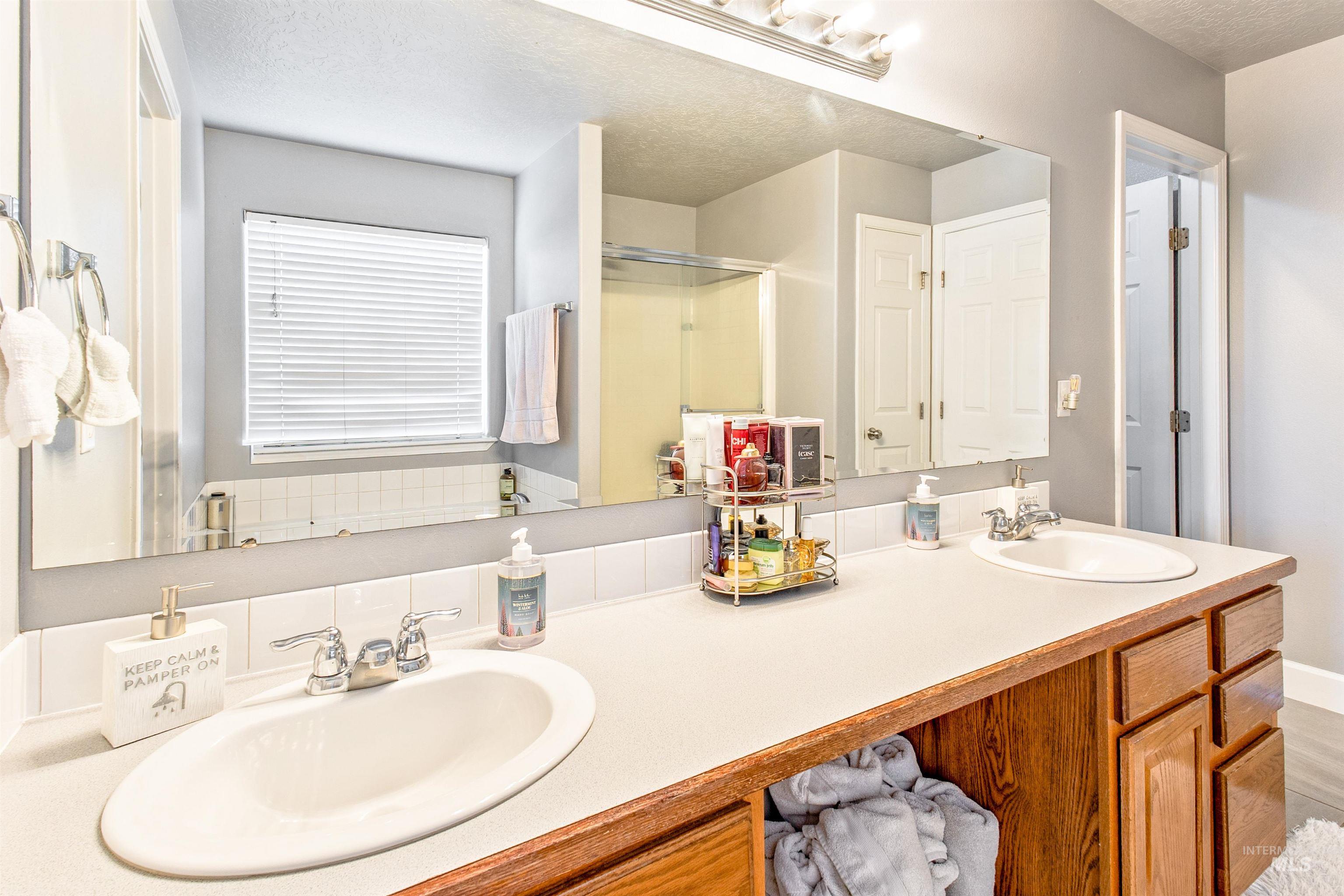 591 E Anton St Property Photo 22