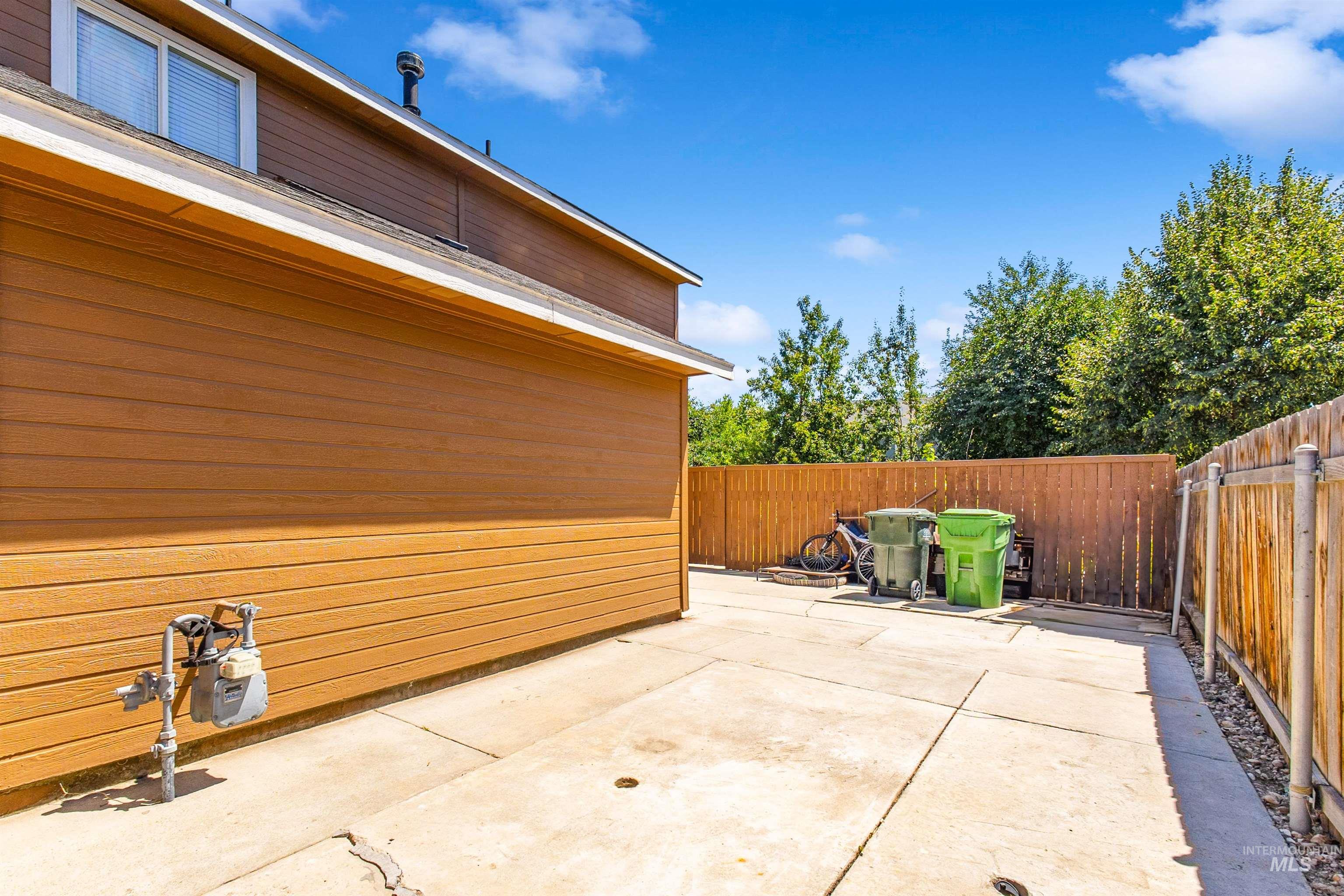 591 E Anton St Property Photo 33