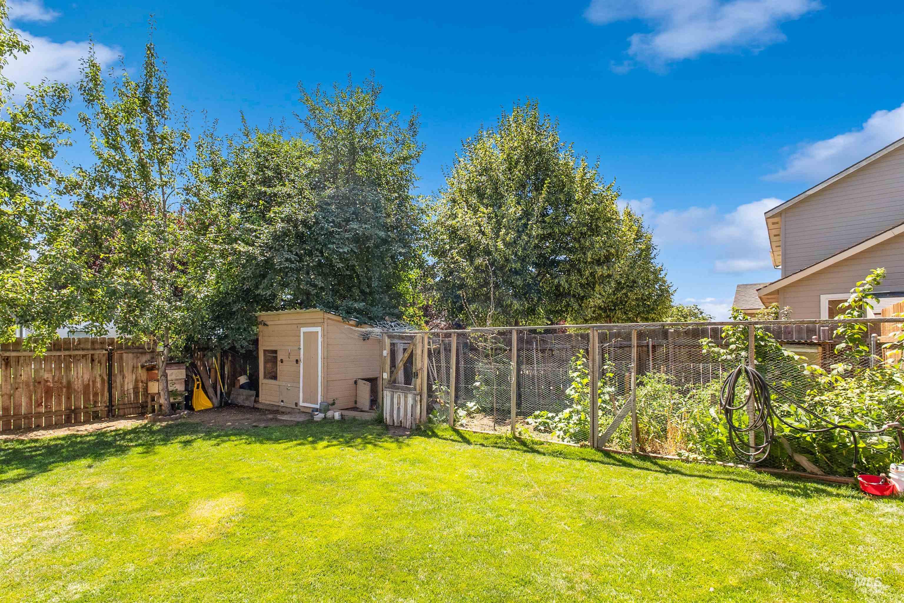 591 E Anton St Property Photo 35