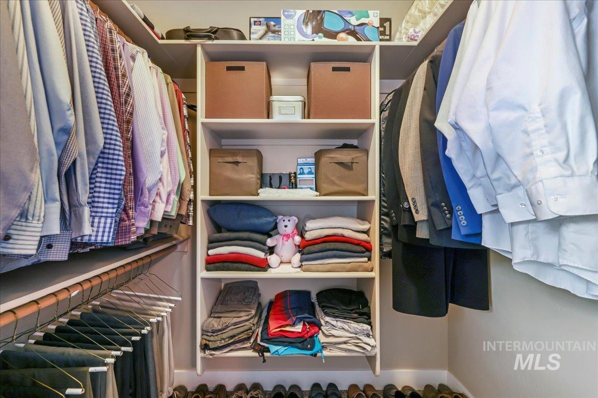 1434 Riverbend Pl Property Photo 23