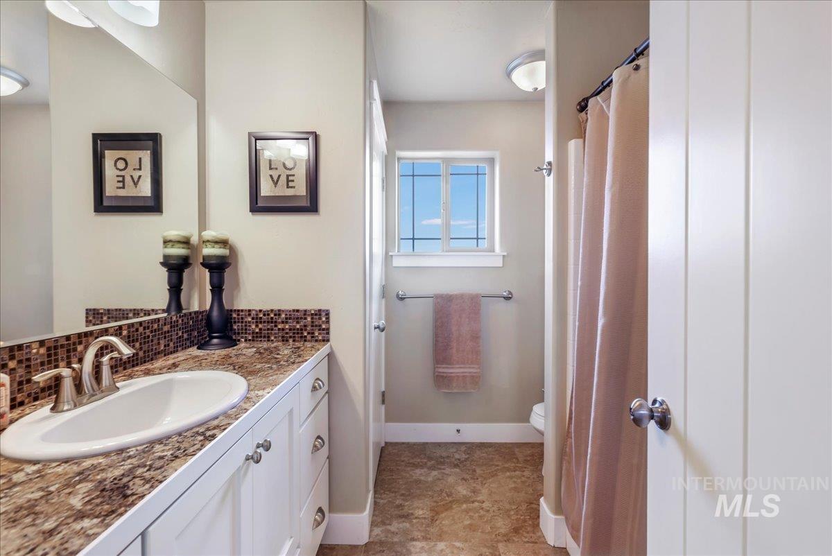 1434 Riverbend Pl Property Photo 27