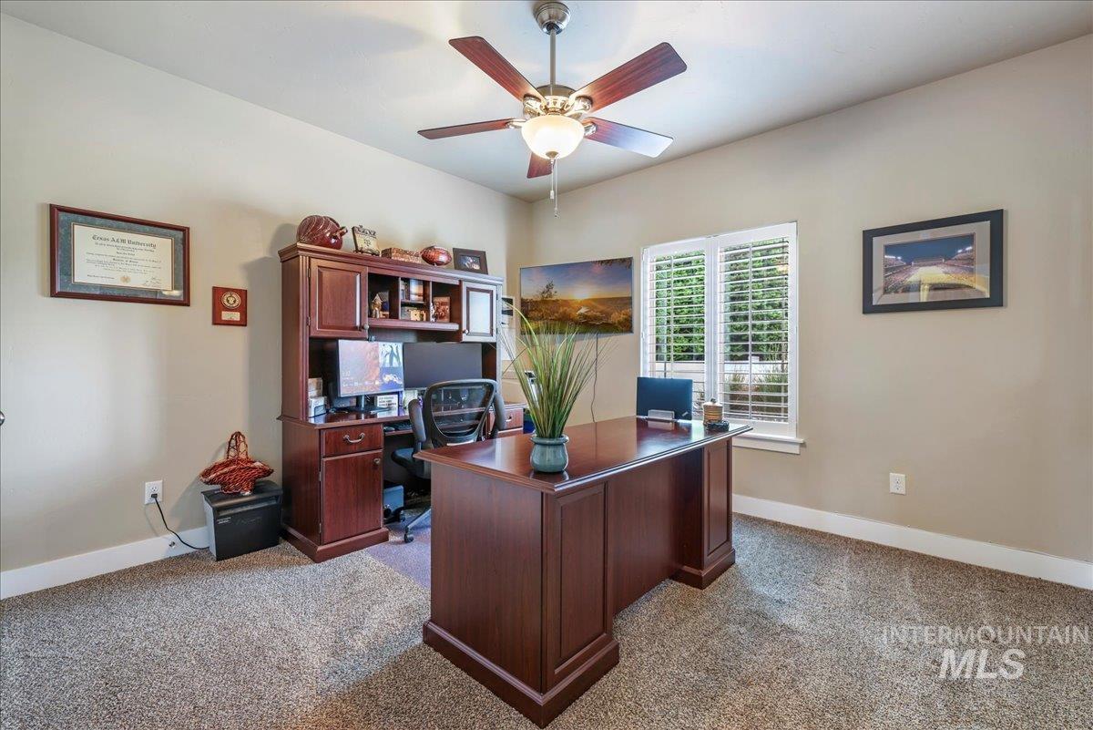 1434 Riverbend Pl Property Photo 31